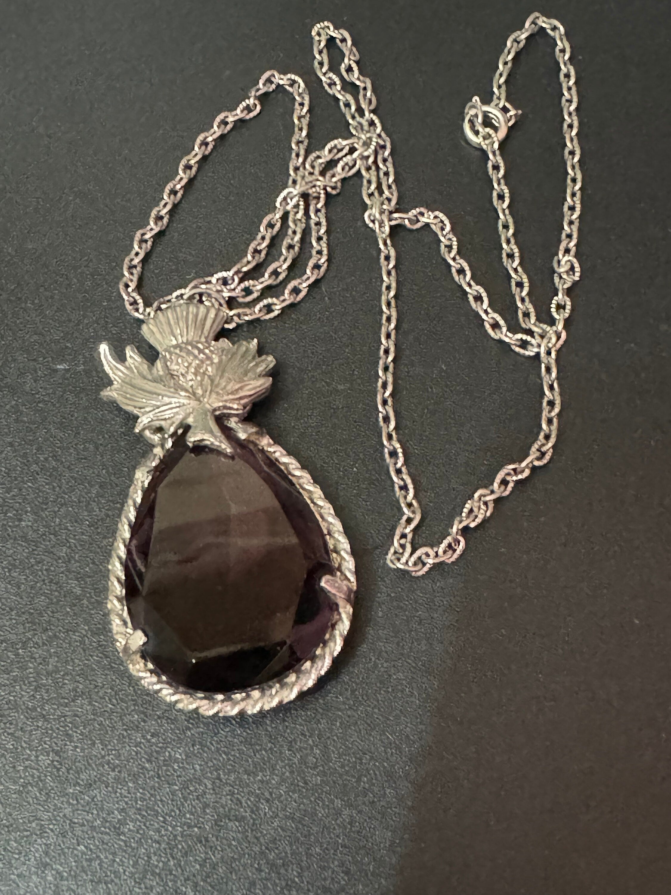 Vintage Scottish thistle large silver tone teardrop purple amethyst glass 1970s pendant necklace