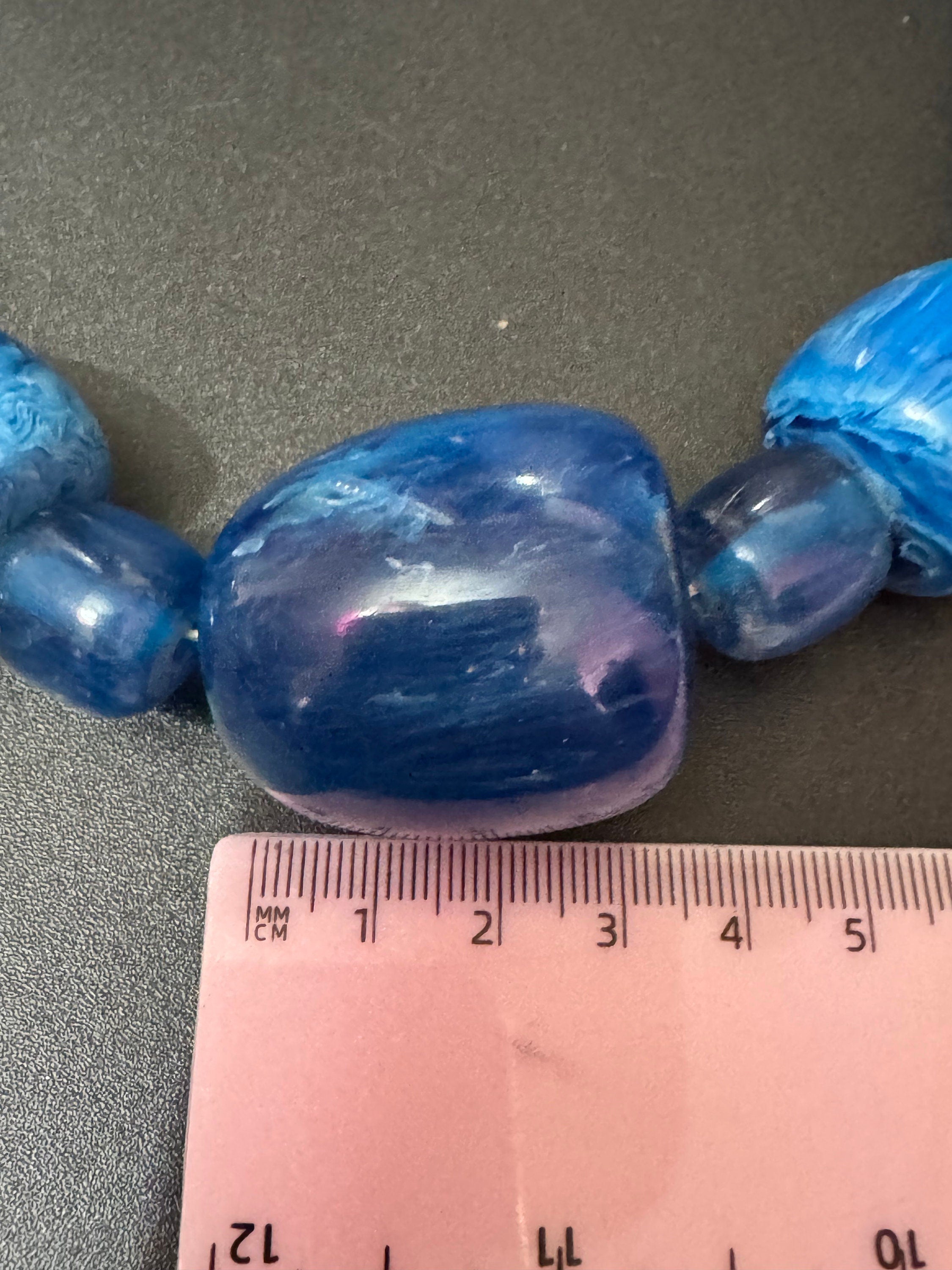Huge xl chunky dark blue marbled beaded plastic necklace 74cm