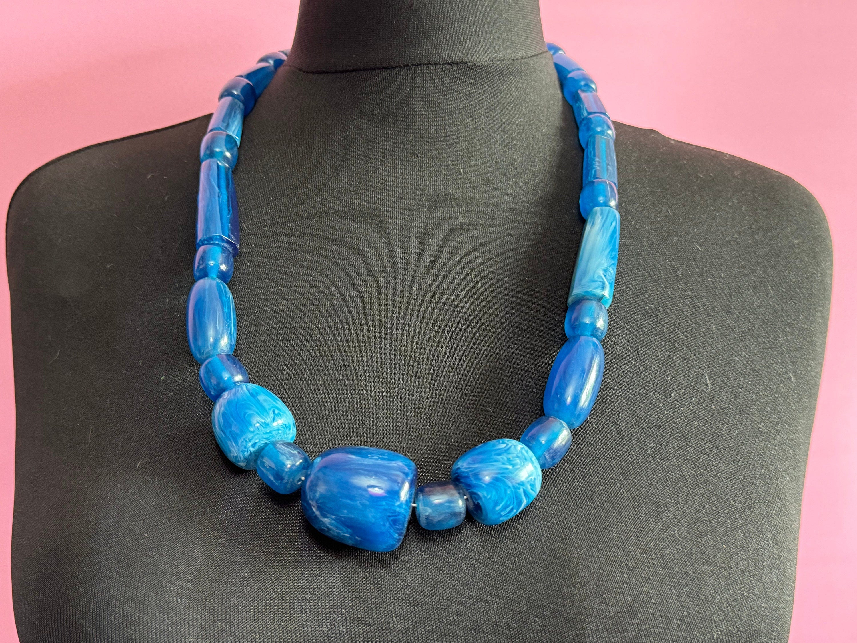 Huge xl chunky dark blue marbled beaded plastic necklace 74cm