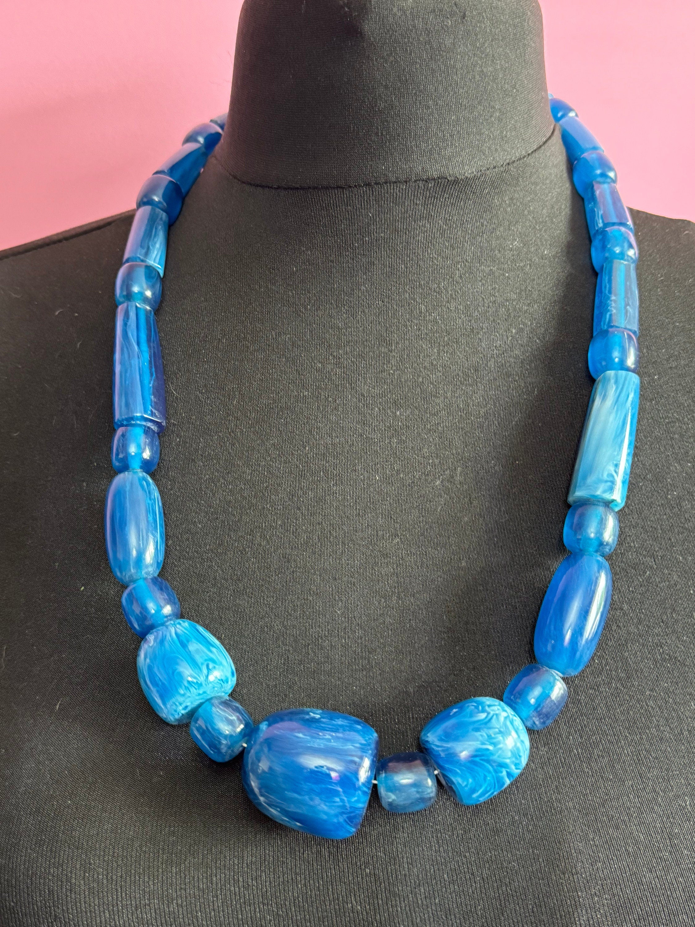 Huge xl chunky dark blue marbled beaded plastic necklace 74cm