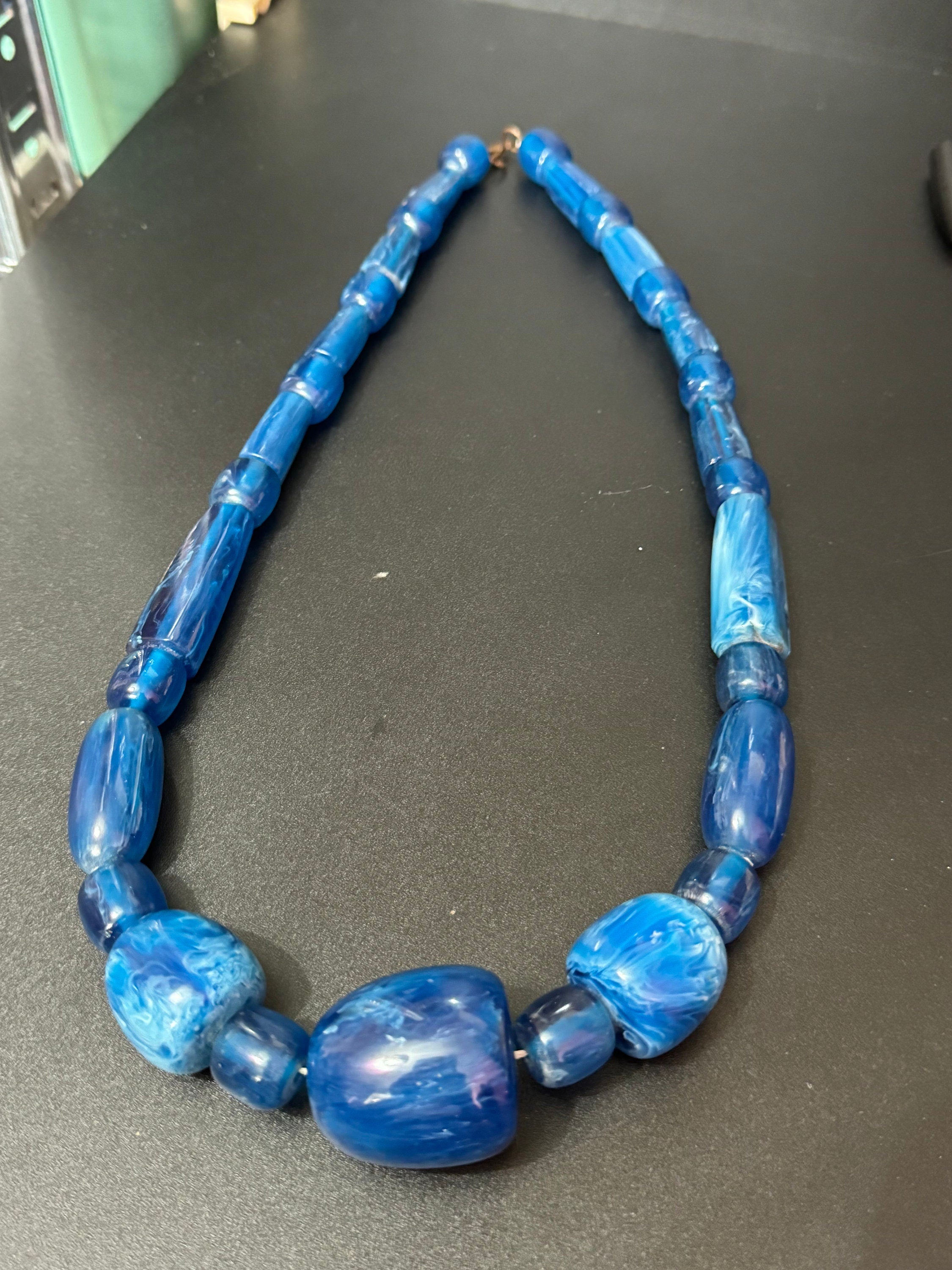 Huge xl chunky dark blue marbled beaded plastic necklace 74cm