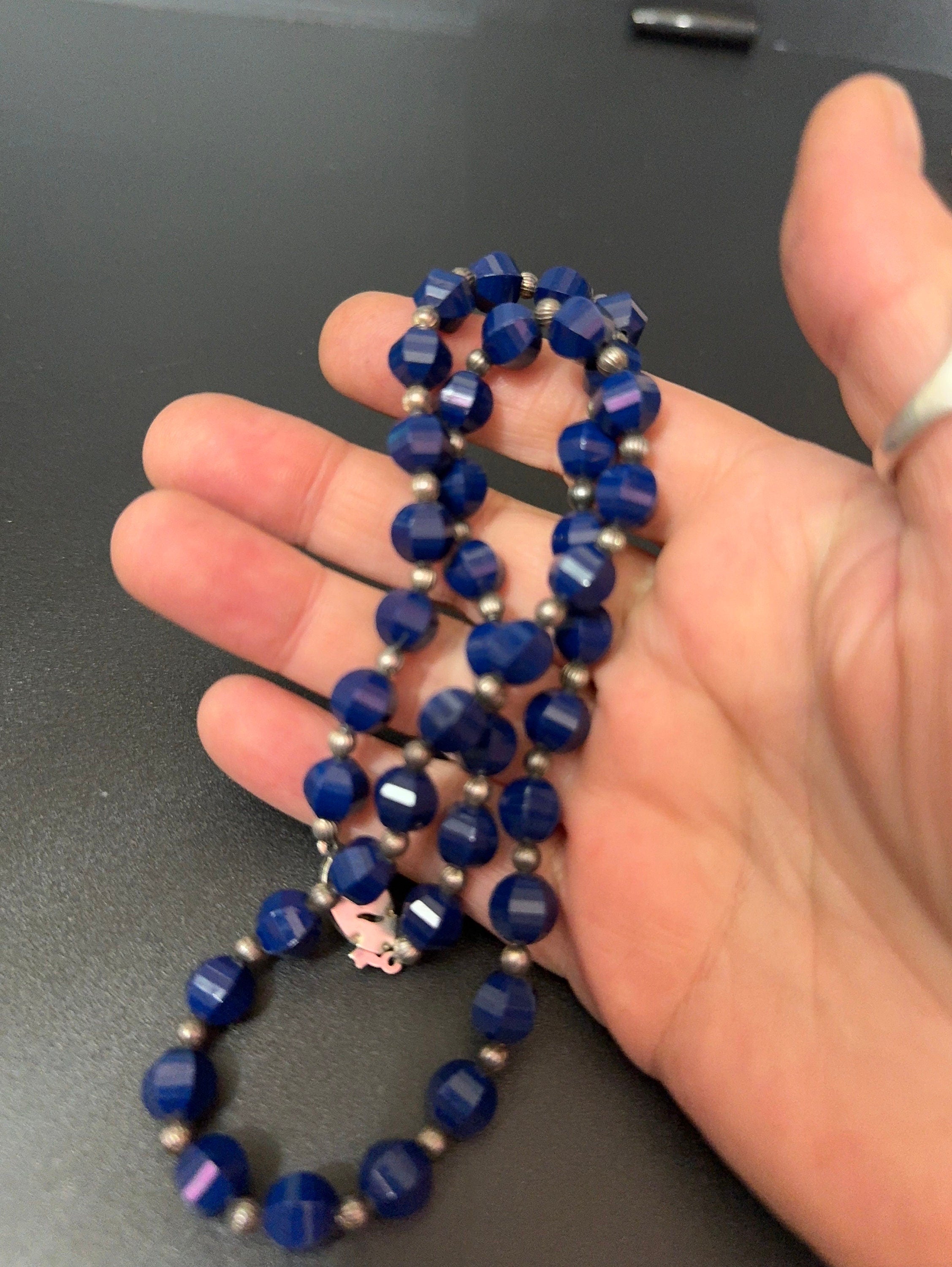 vintage 54cm navy blue plastic beaded silver tone chain link collar necklace