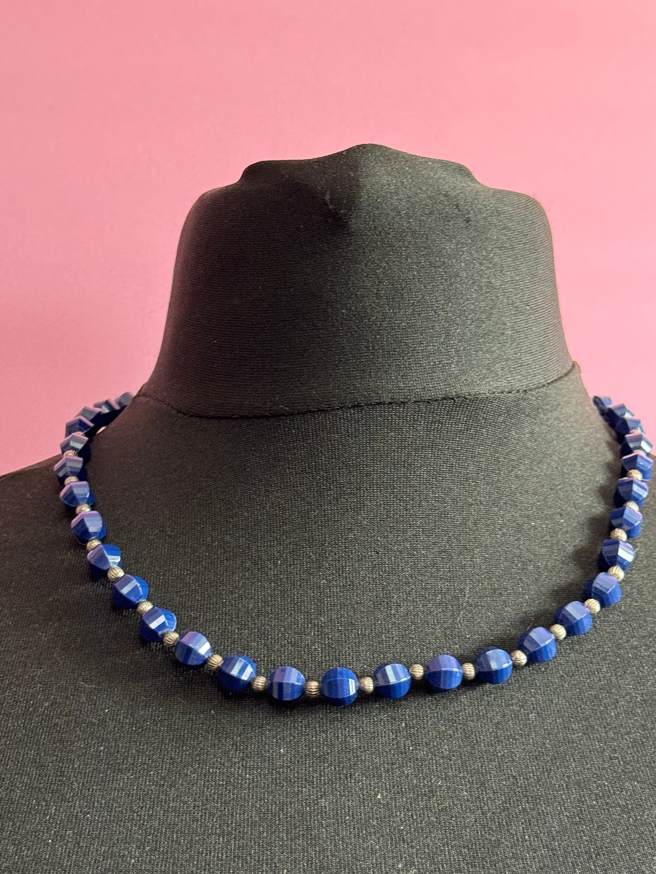 vintage 54cm navy blue plastic beaded silver tone chain link collar necklace