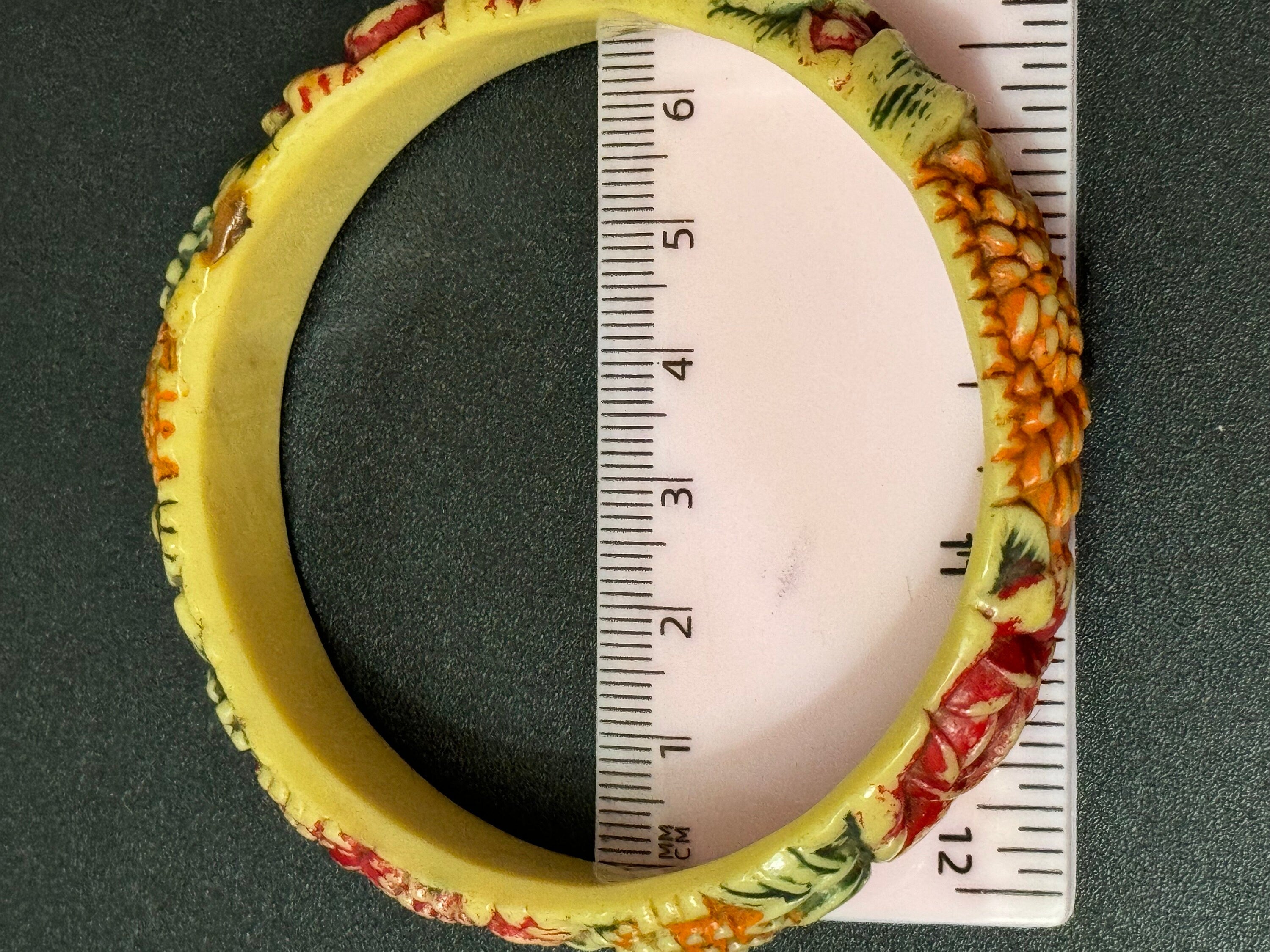Art Deco Antique Vintage Early Plastic Celluloid Carved Bangle Cream red green tones