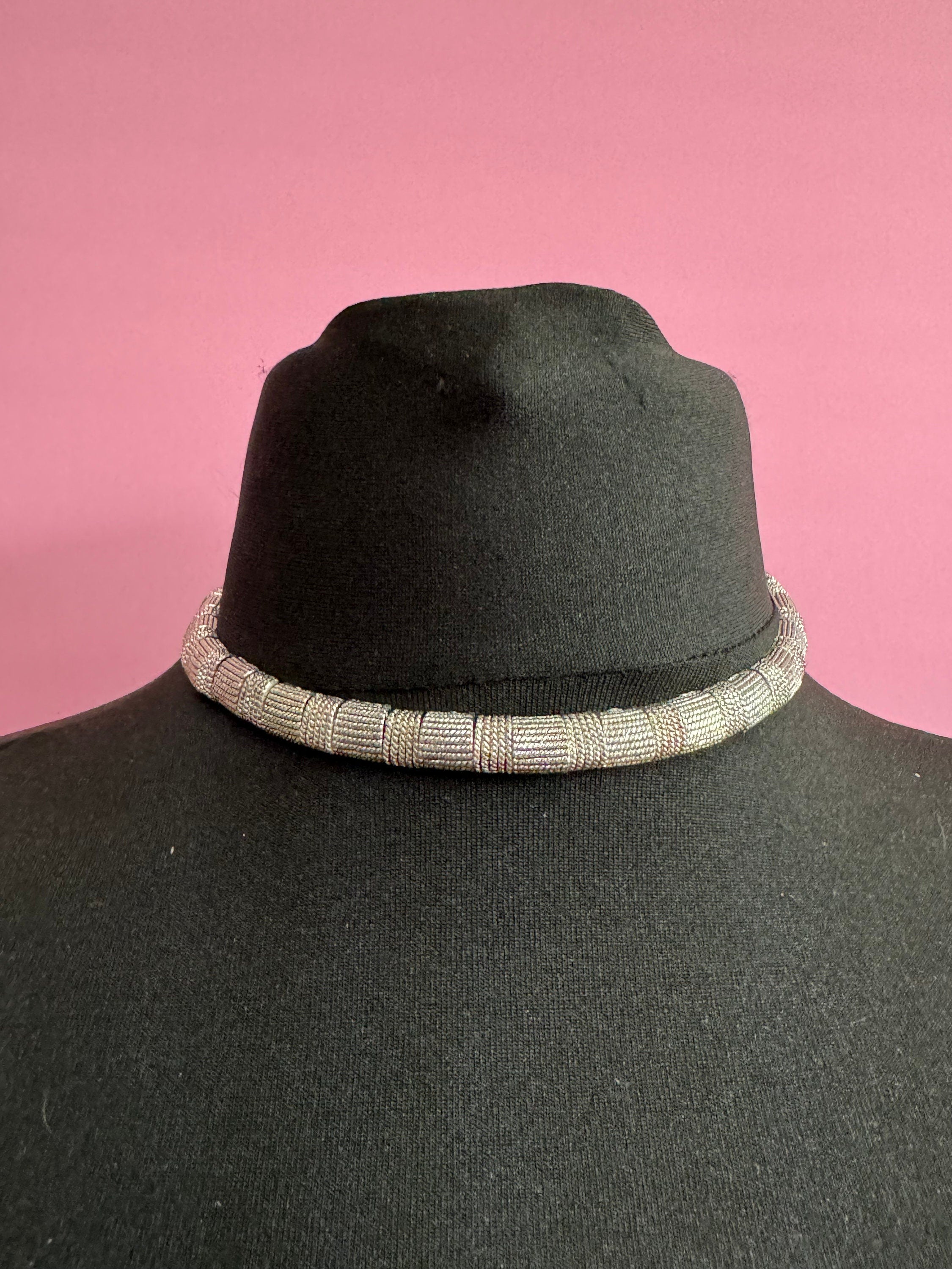 Retro modernist dark silver tone chain Link necklace 41cm elasticated