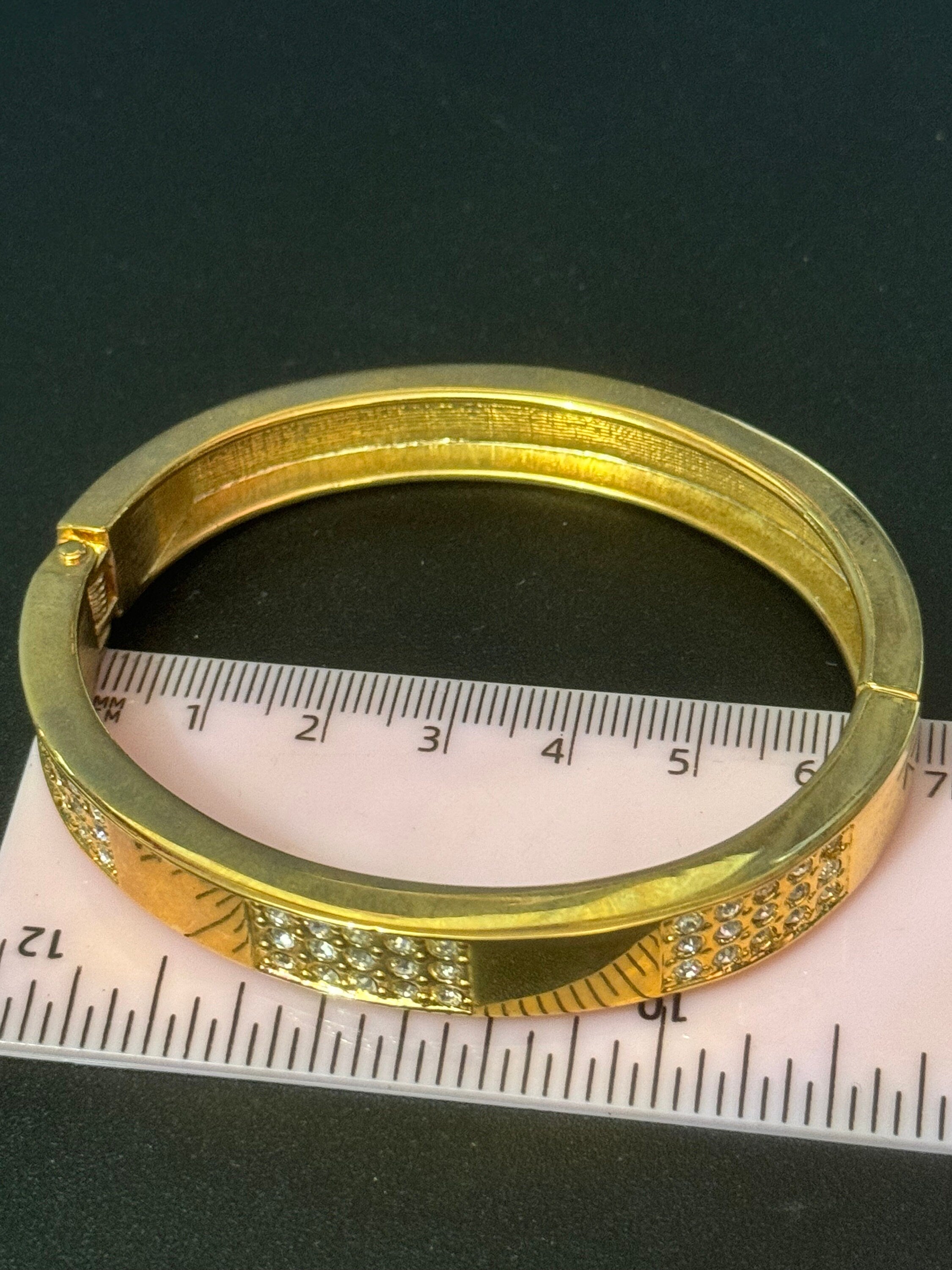 Retro high end squared clear diamanté crystal hinged clamper bangle