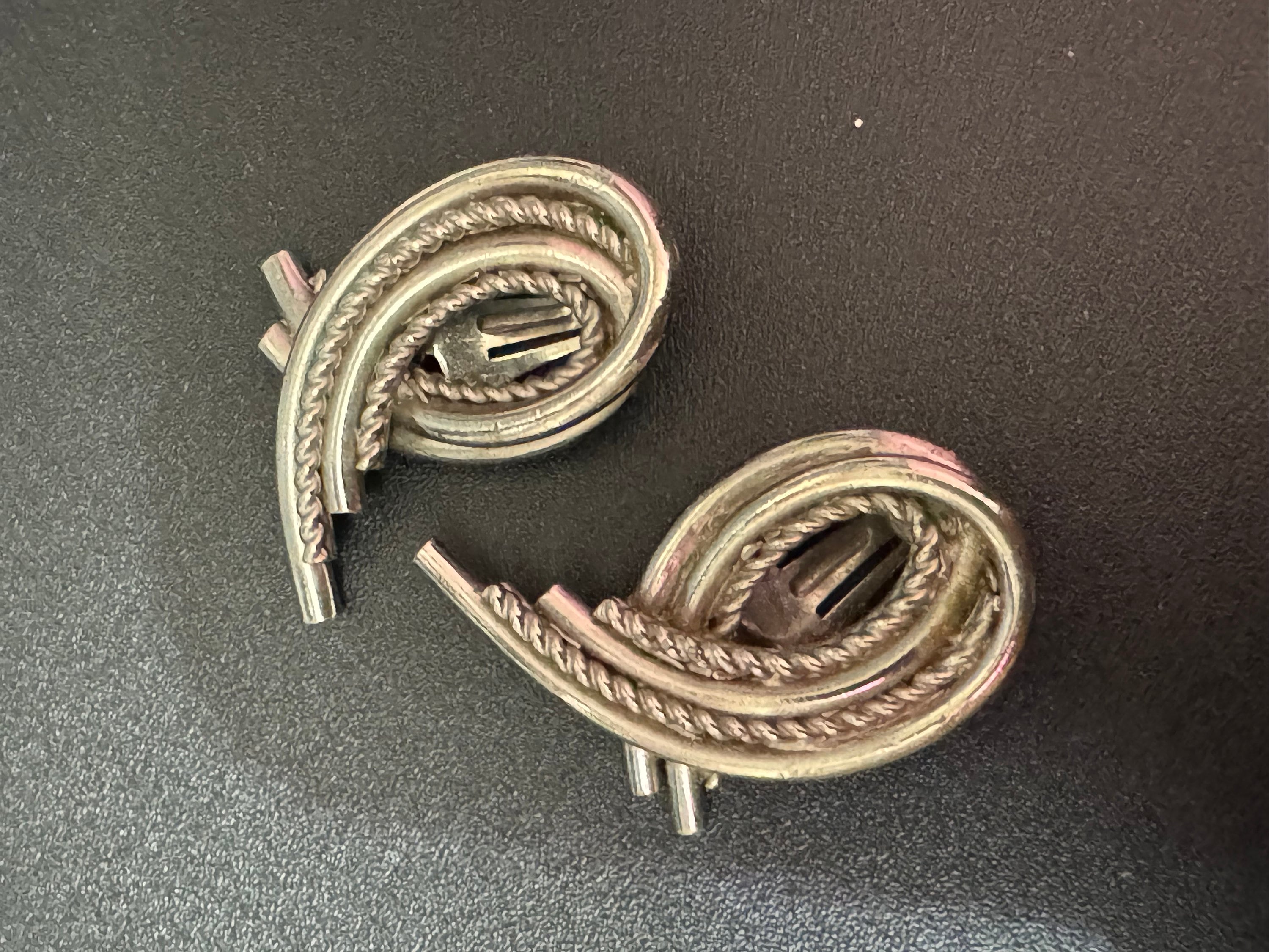 Clip earrings
