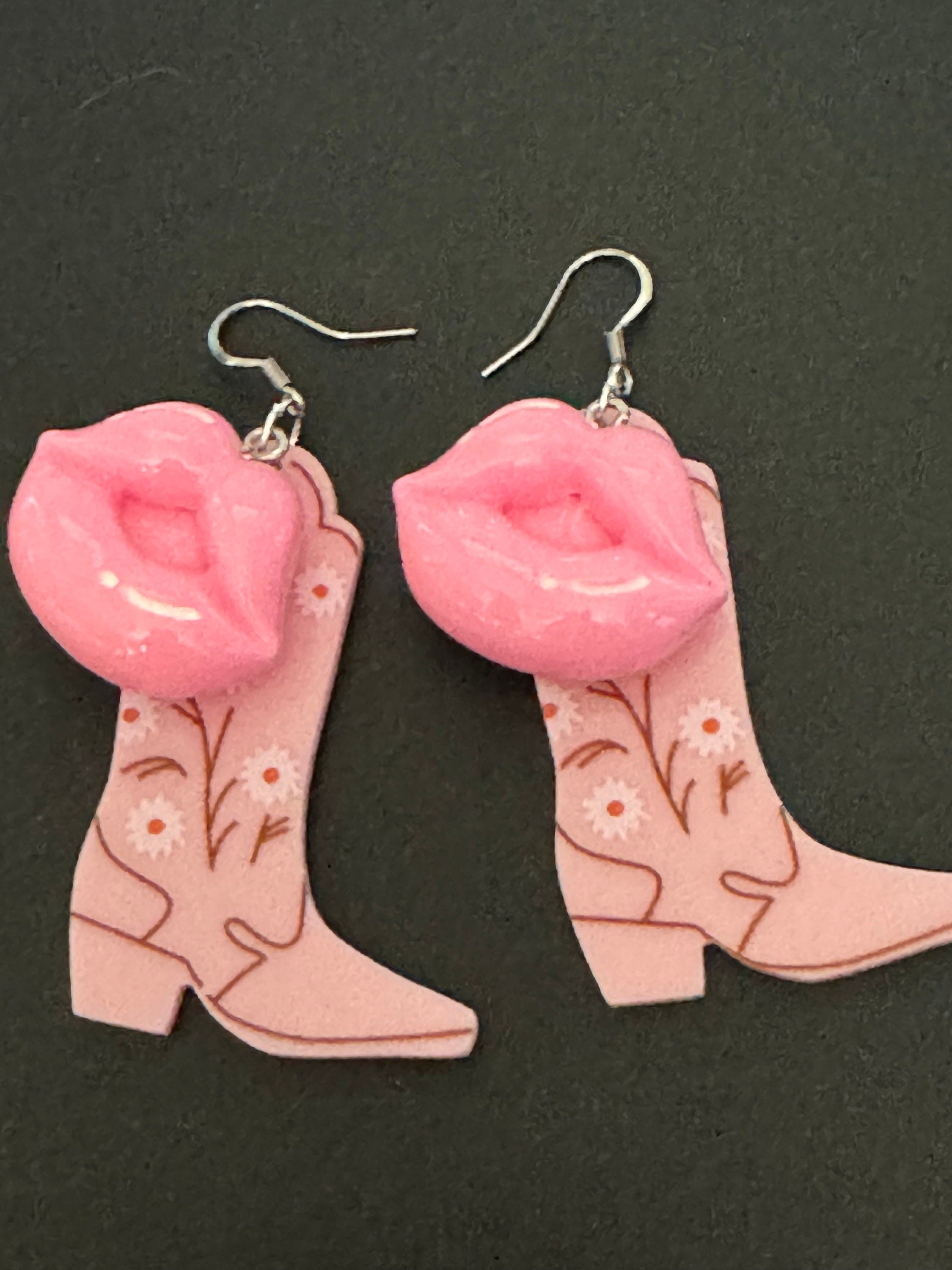 pink cowboy boot pink lips lipstick long dangly earrings gold tone dolly disco western jewellery