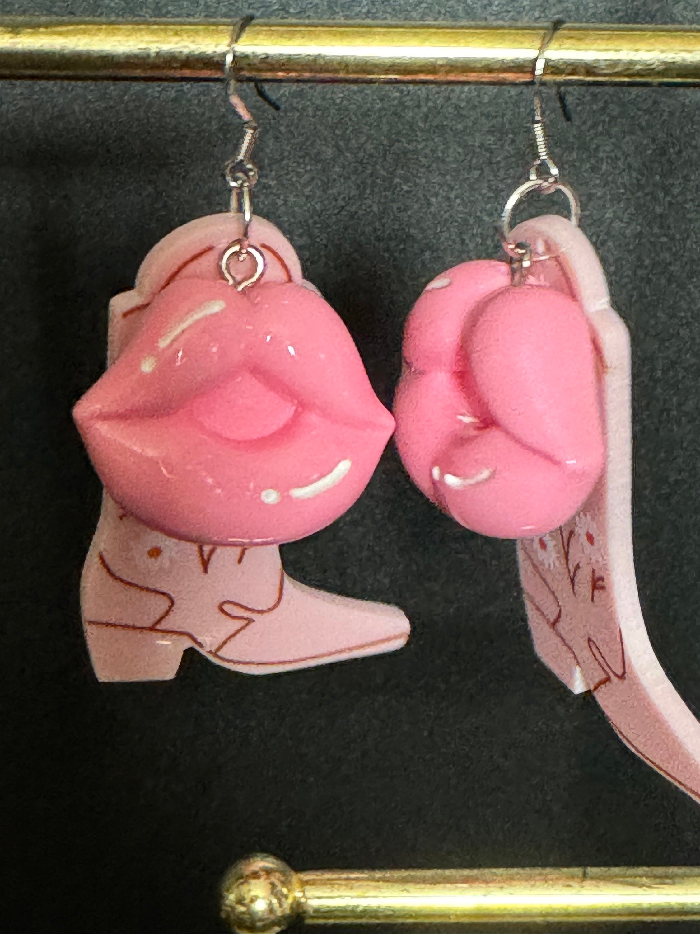 pink cowboy boot pink lips lipstick long dangly earrings gold tone dolly disco western jewellery