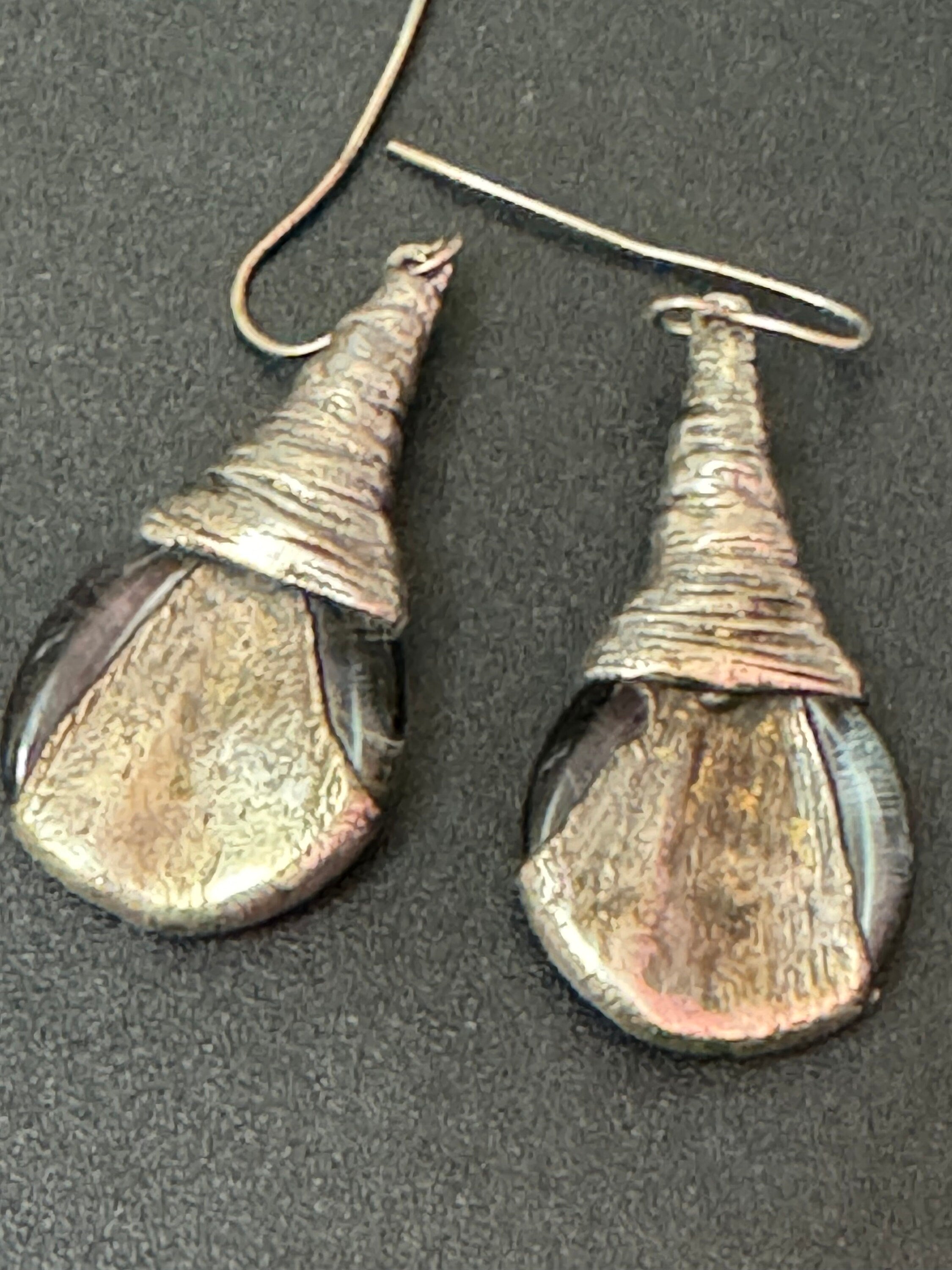 Vintage handmade artisan 925 sterling silver metallic dichloric glass teardrop long earrings pierced ears modernist