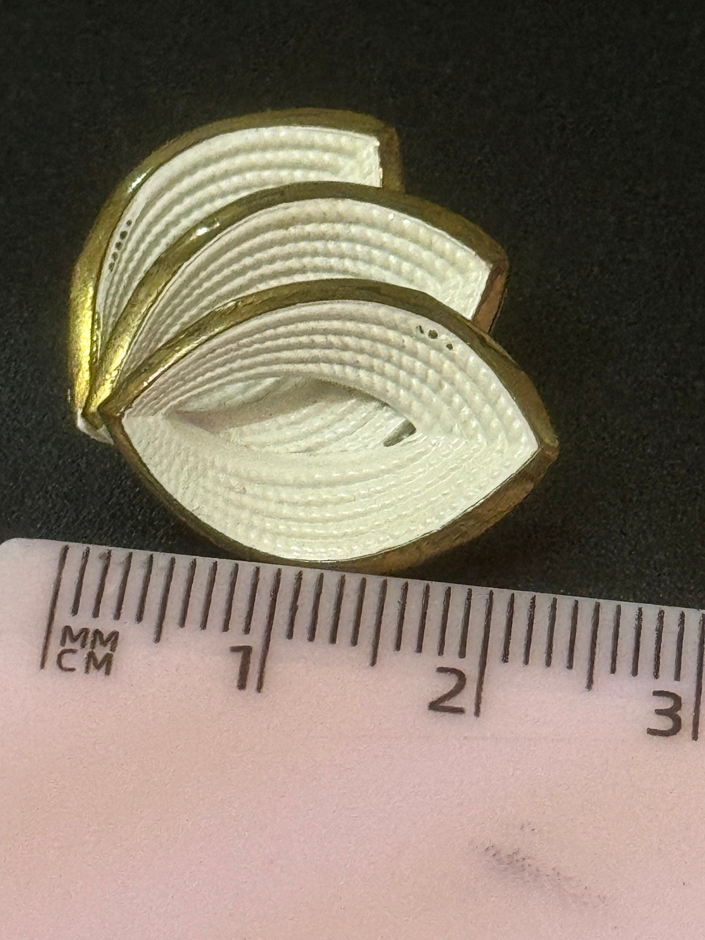 Signed GROSSE German designer cream enamel fan leaf design gold tone clip on earrings