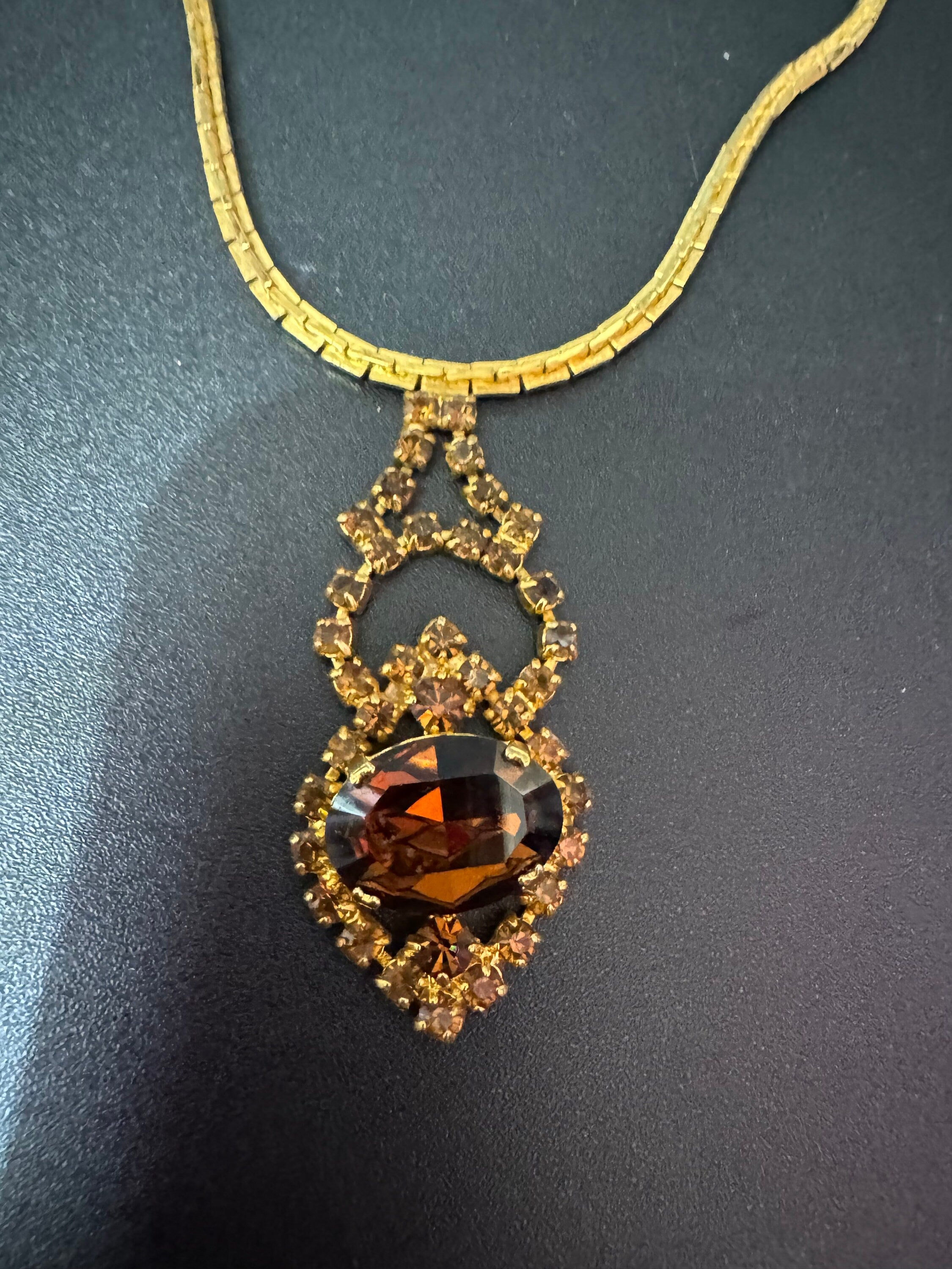 Vintage brown cognac glass diamanté rhinestone waterfall drop necklace gold tone 39-44cm