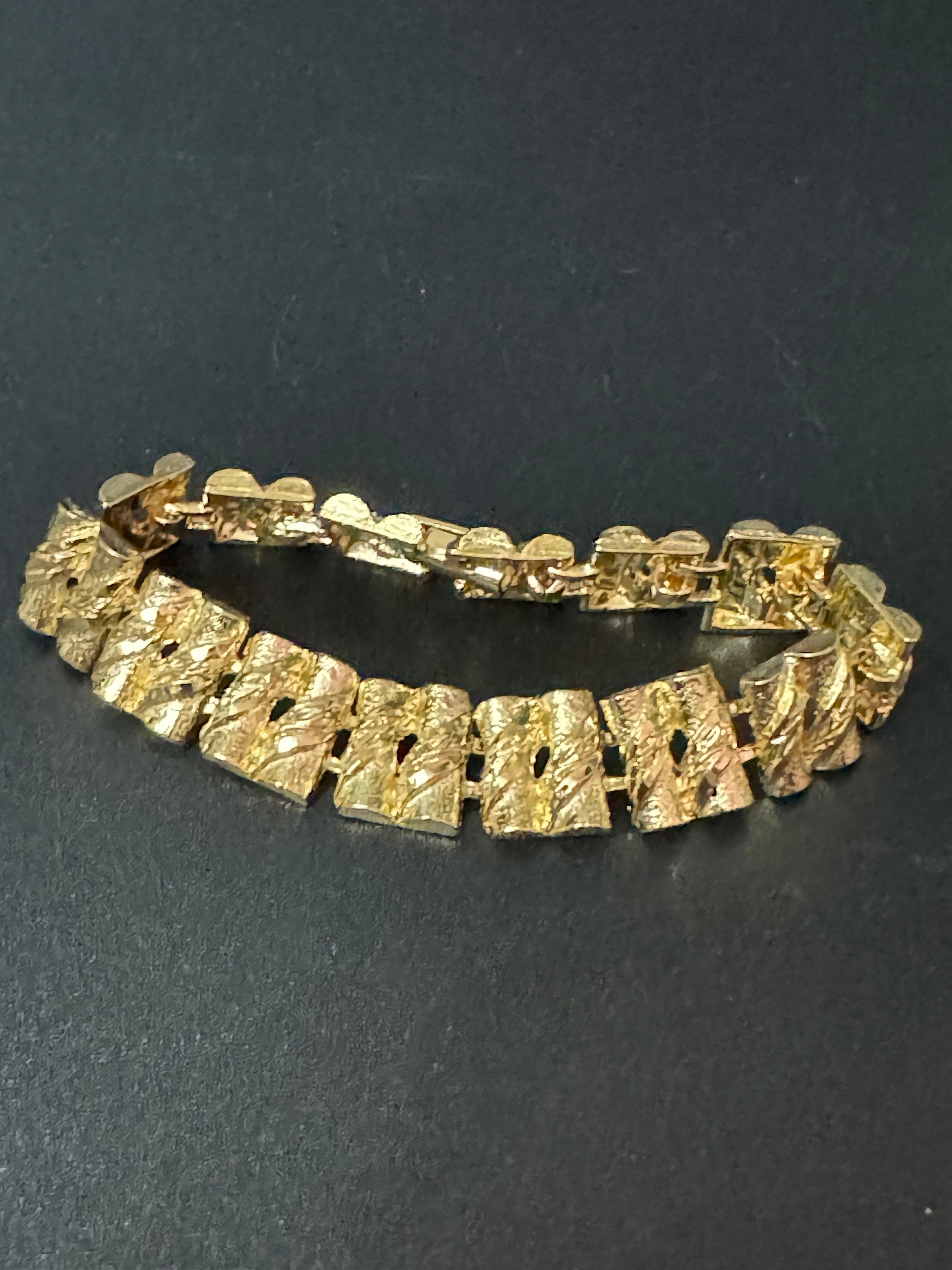 Vintage gold tone textured brutalist abstract  panel link bracelet 1970s 18.5 x 12mm mint condition