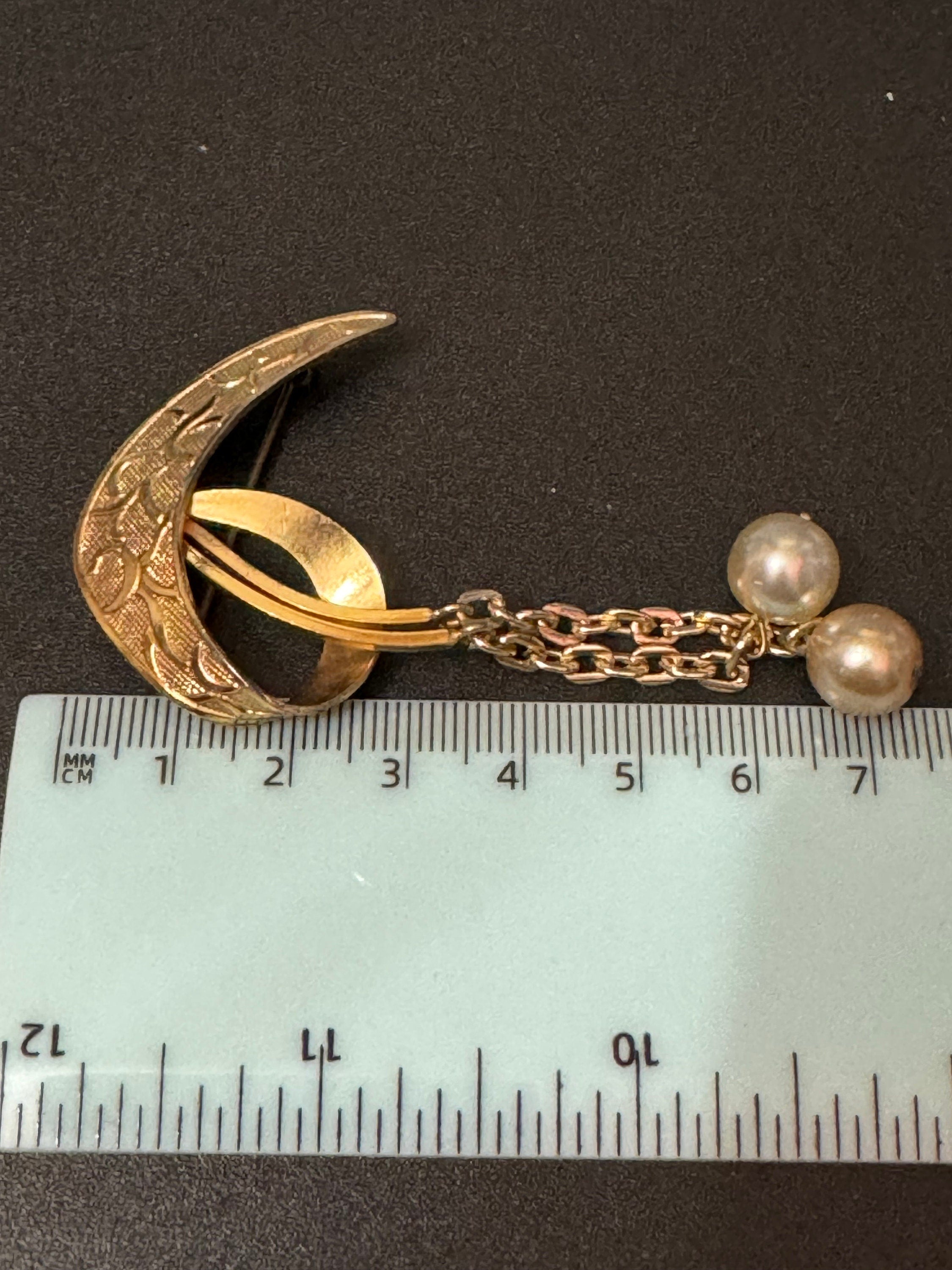 vintage modernist gold plated abstract faux pearl dropper brooch brutalist