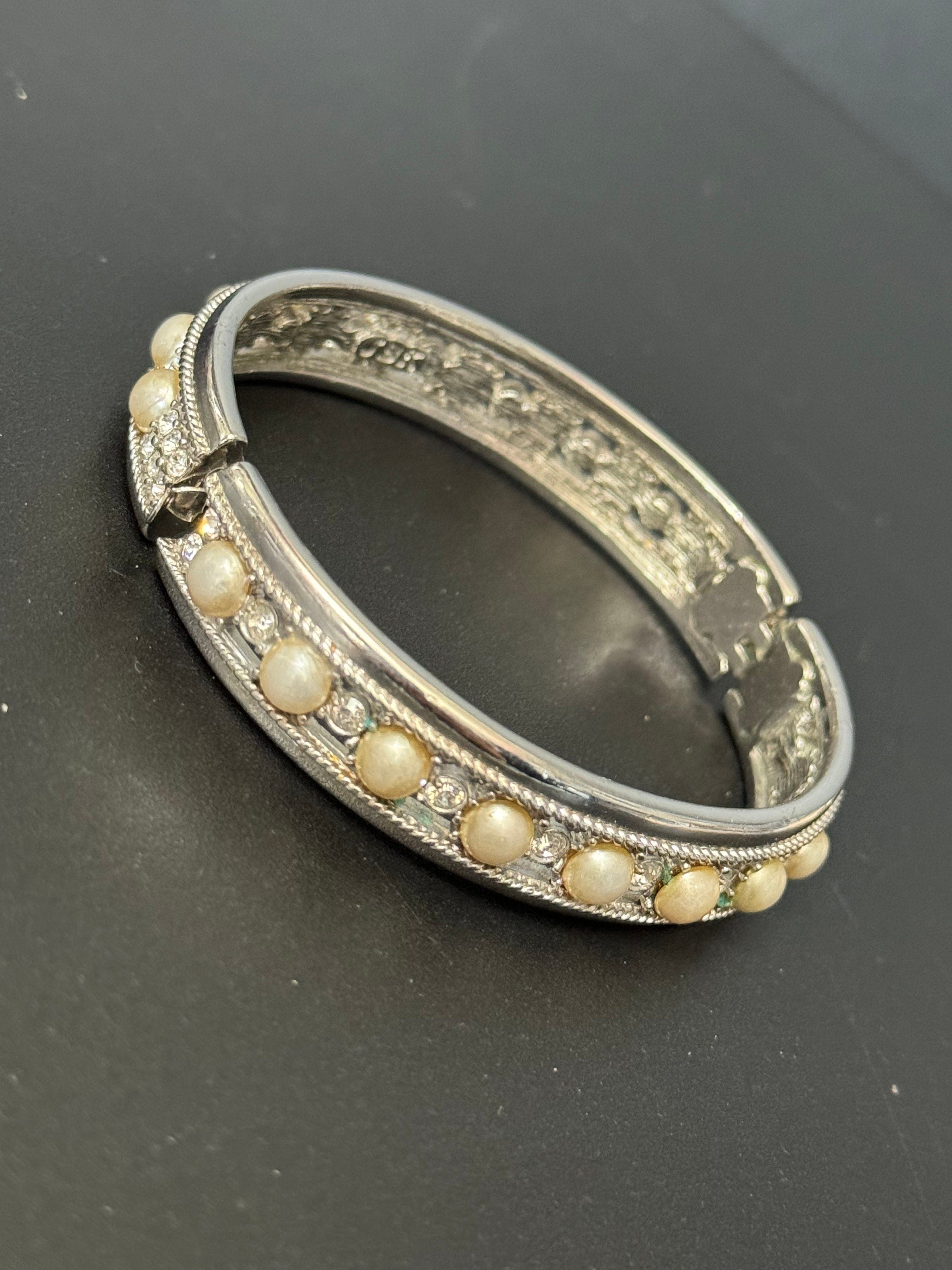 Signed JBK Jaqueline Kennedy vintage silver tone clear diamanté faux pearl clamper bangle bracelet