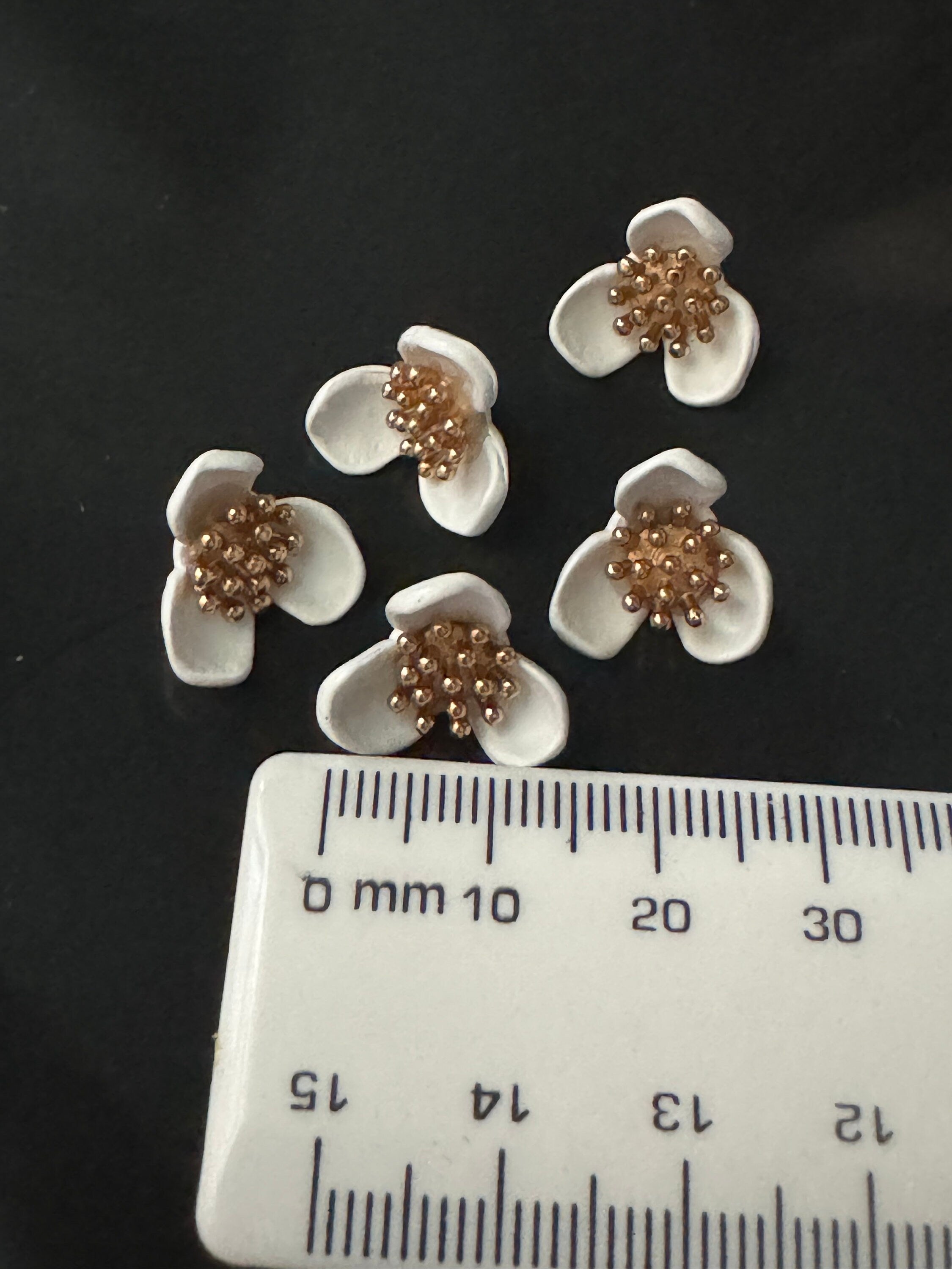 15mm black pink and white enamel flower metal buttons choice of colours in a pack 5