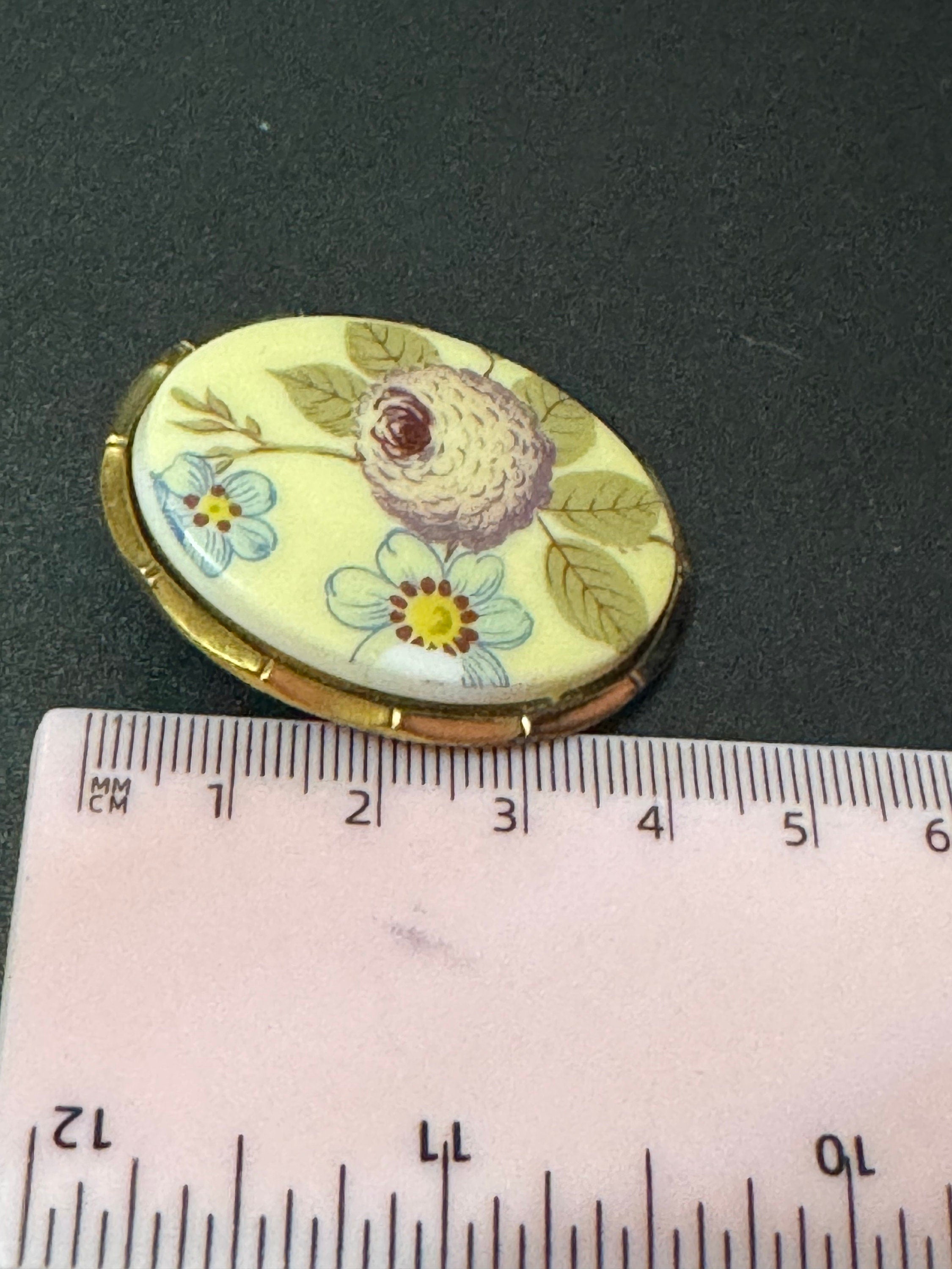 Vintage Purple green Floral Roses Gold Tone cabochon Scarf Ring Clip