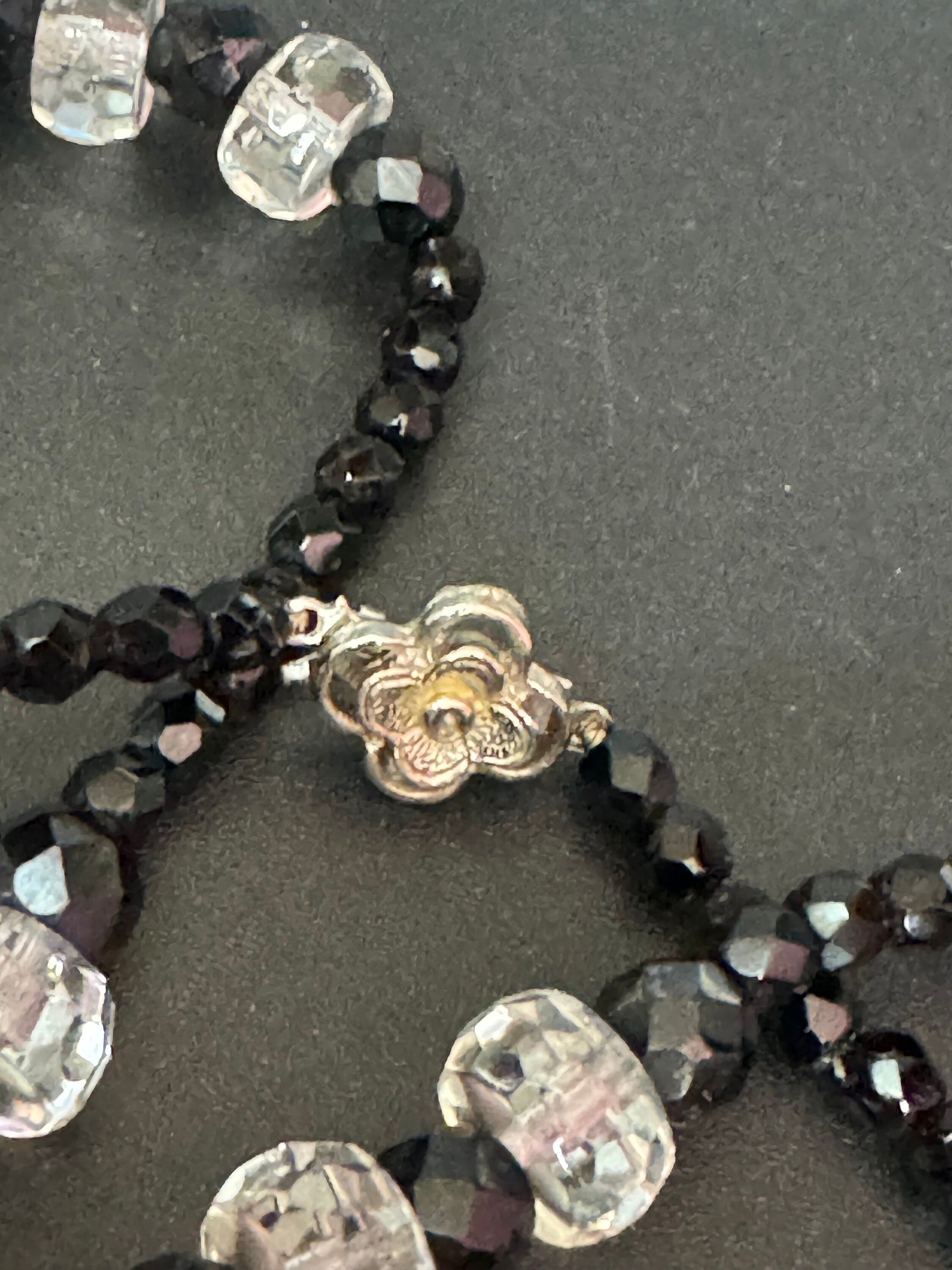 Vintage faceted black and clear glass beaded bead necklace rhinestone clasp 70cm monochrome