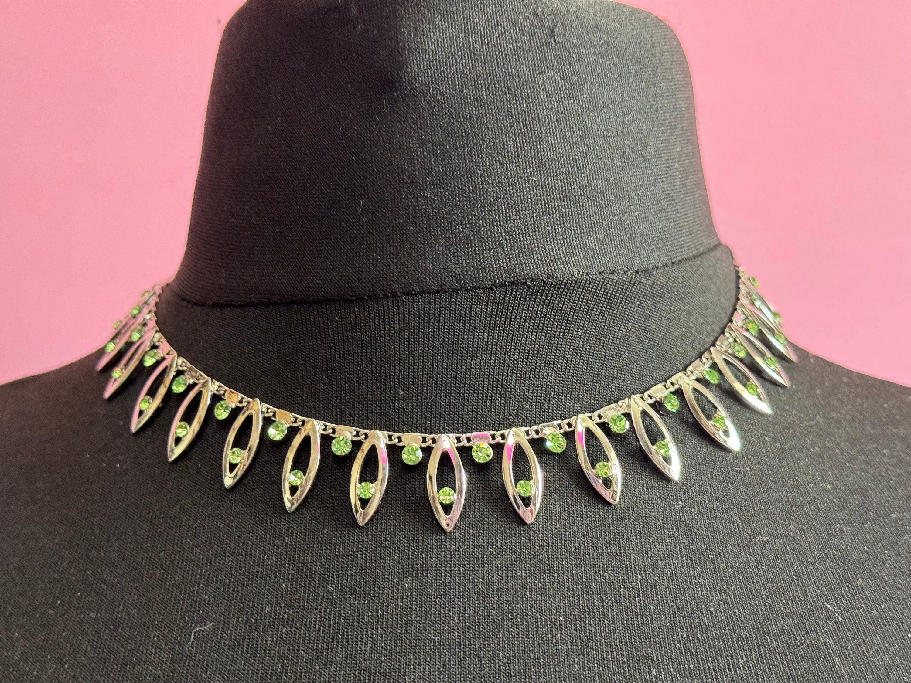 retro diamanté emerald light green rhinestone crystal silver tone party cocktail necklace 42-50cm