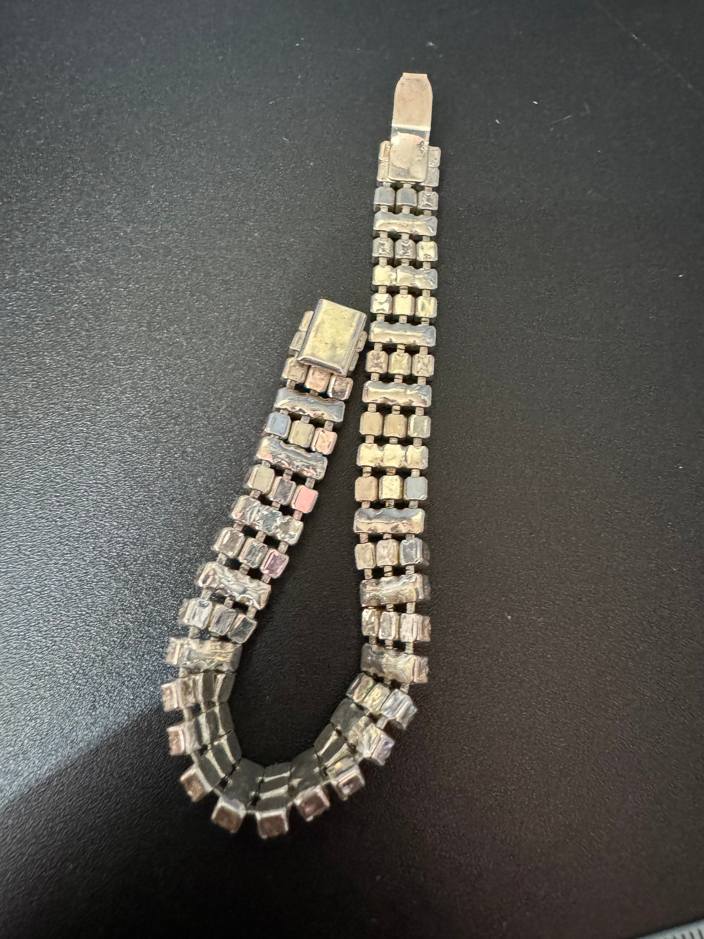 Petite Vintage clear Diamanté silver tone rhinestone set cocktail Bracelet 17cm x 8mm