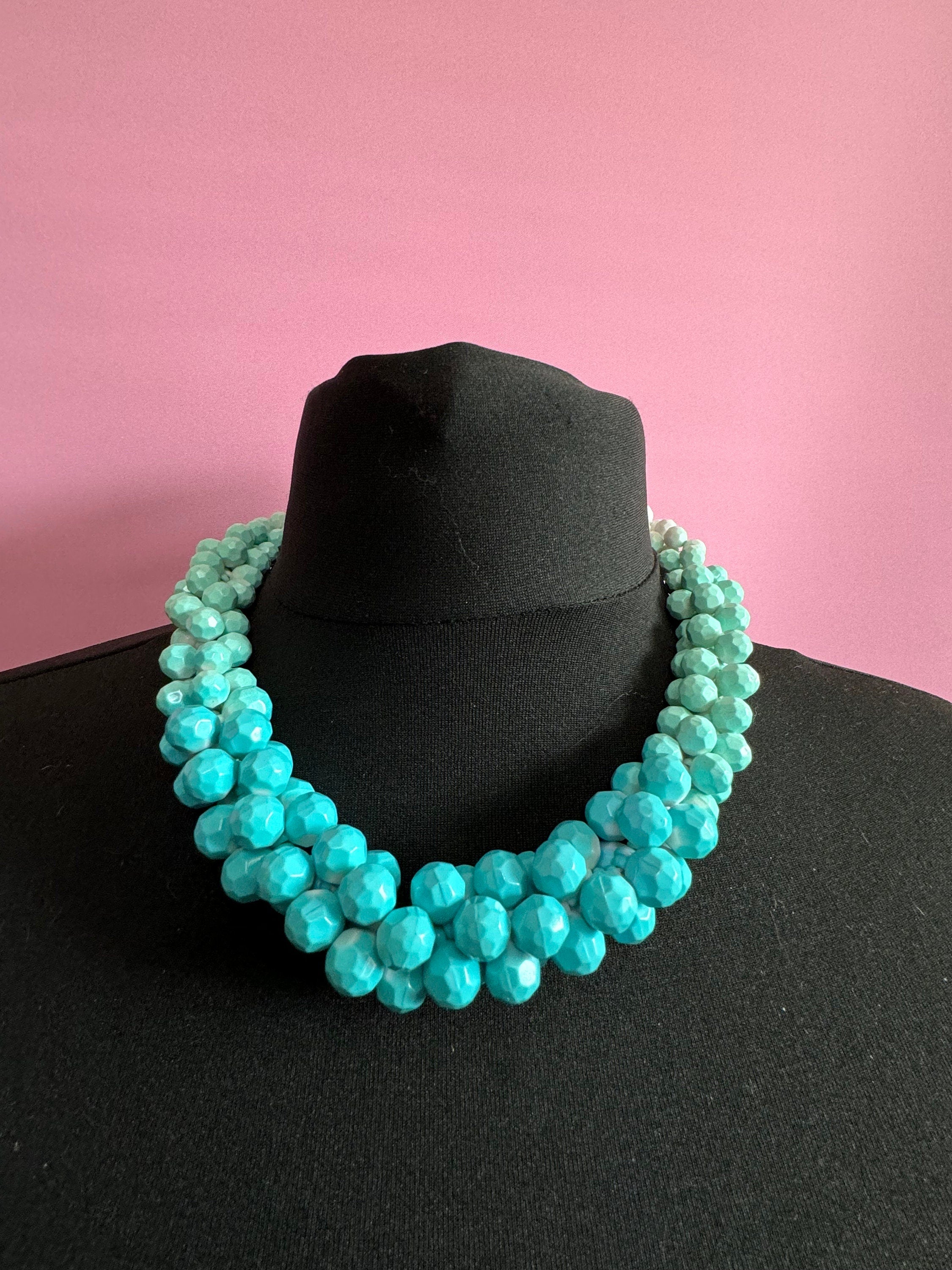 Retro chunky acrylic turquoise blue white faceted beaded choker necklace statement jewellery