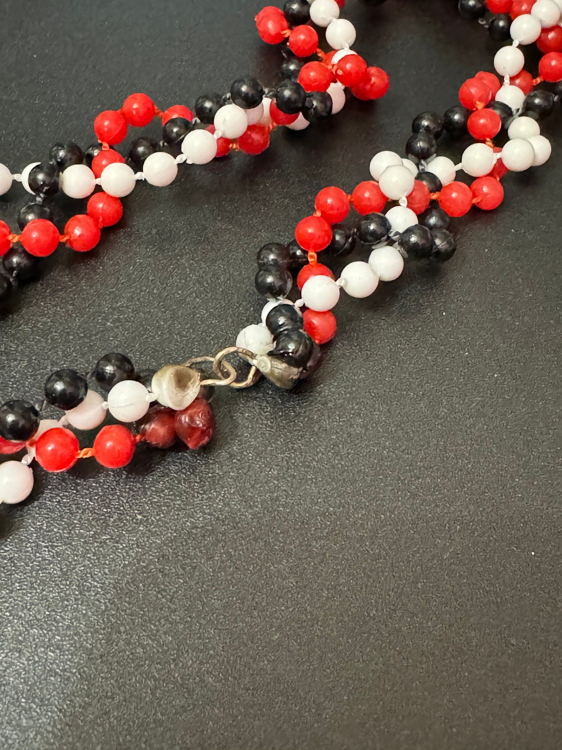 Retro black red and white long length plastic beaded Multistrand necklace