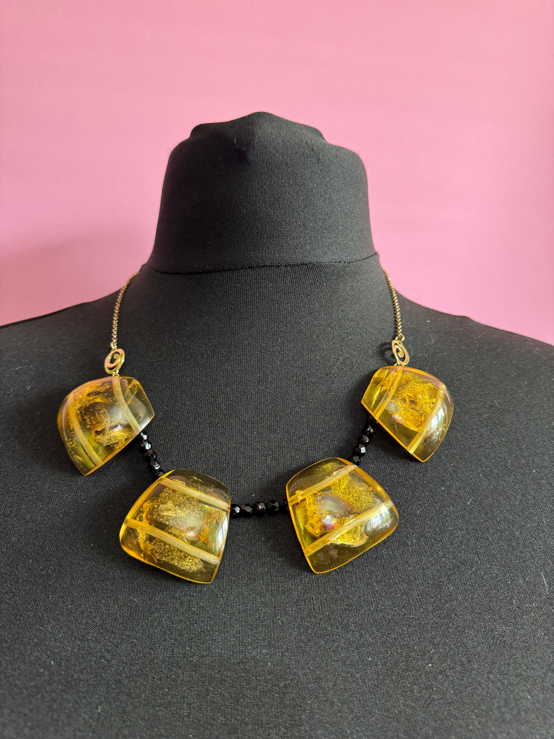 Vintage gold tone beaded brown panel link resin acrylic choker necklace 55cm