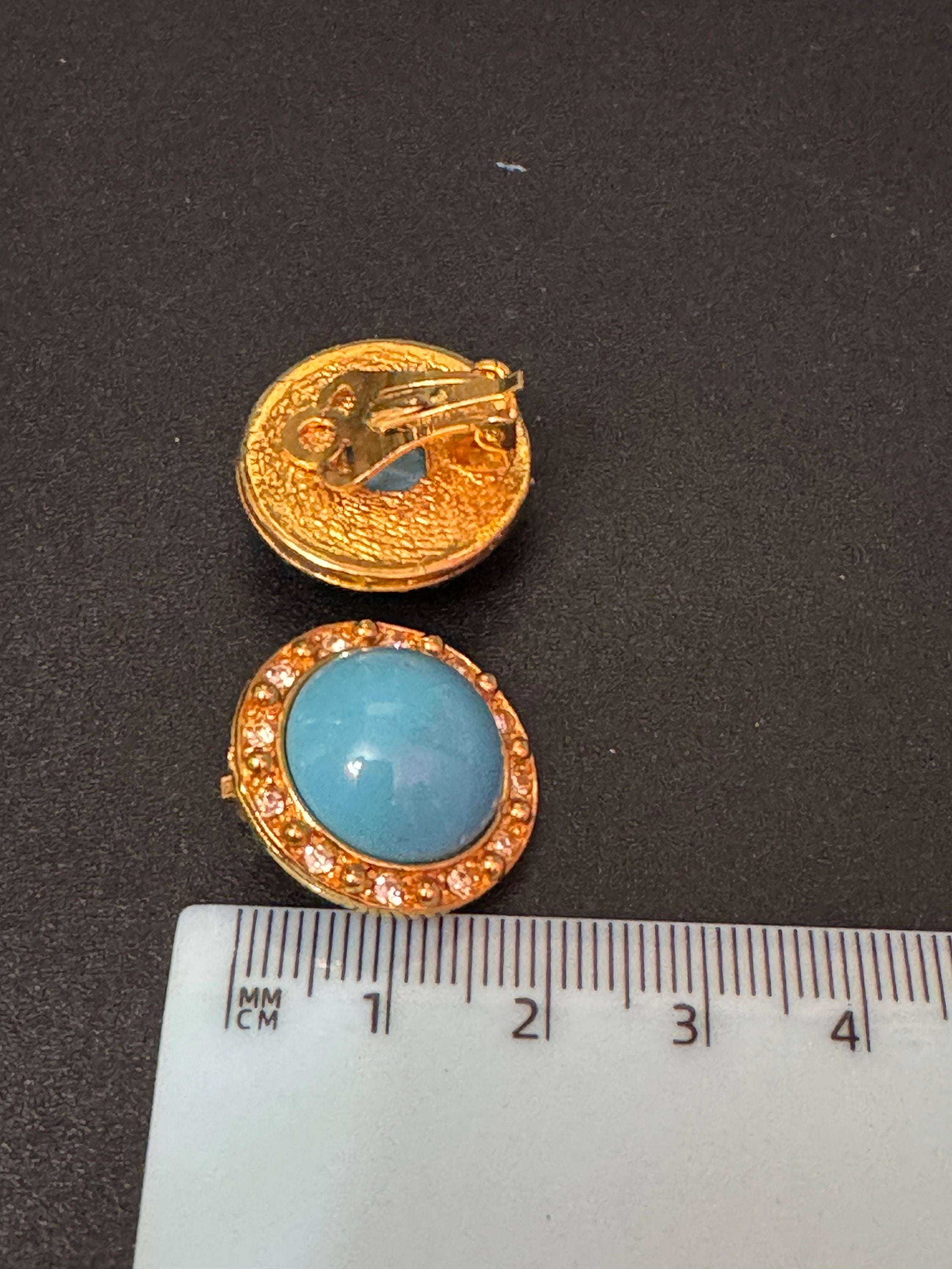 Vintage turquoise blue cabochon clear genuine Swarovski crystal gold tone round rhinestone station necklace and clip on earrings