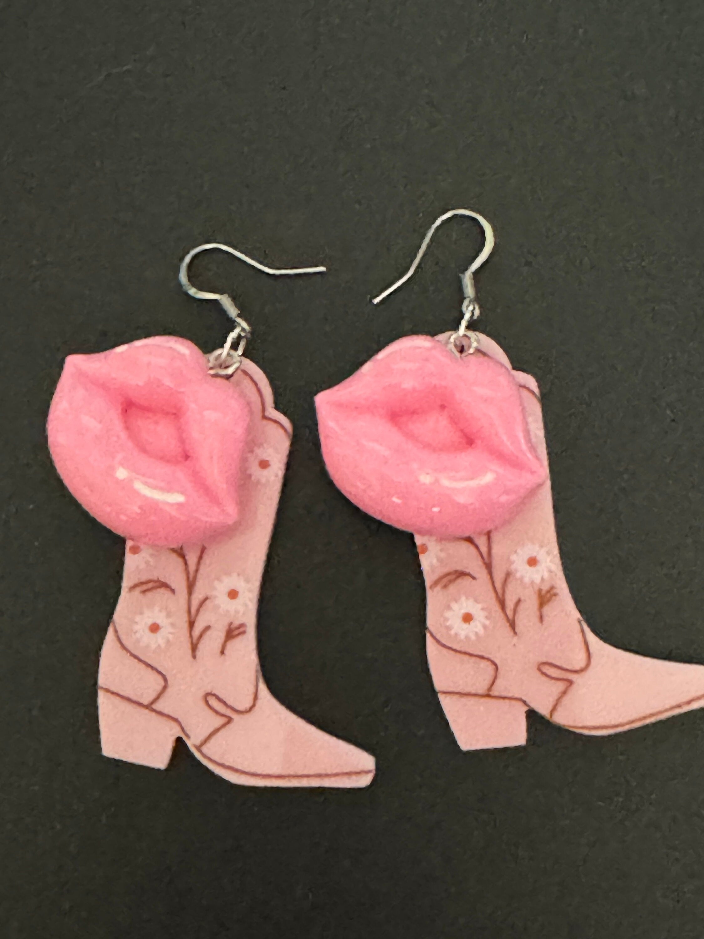 pink cowboy boot pink lips lipstick long dangly earrings gold tone dolly disco western jewellery