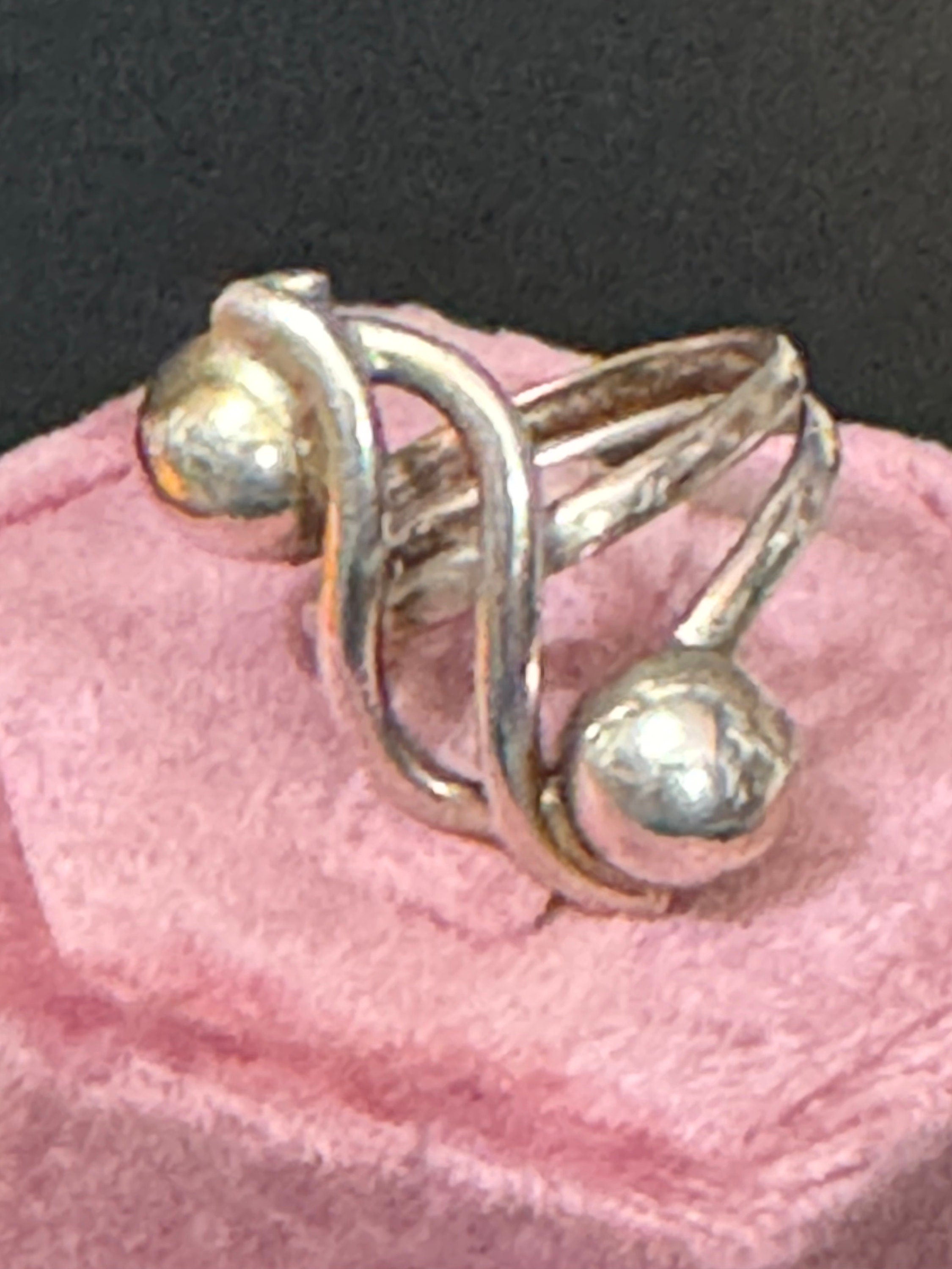 Vintage 925 sterling silver modernist ball ring 3.8 grams adjustable size NOPQ