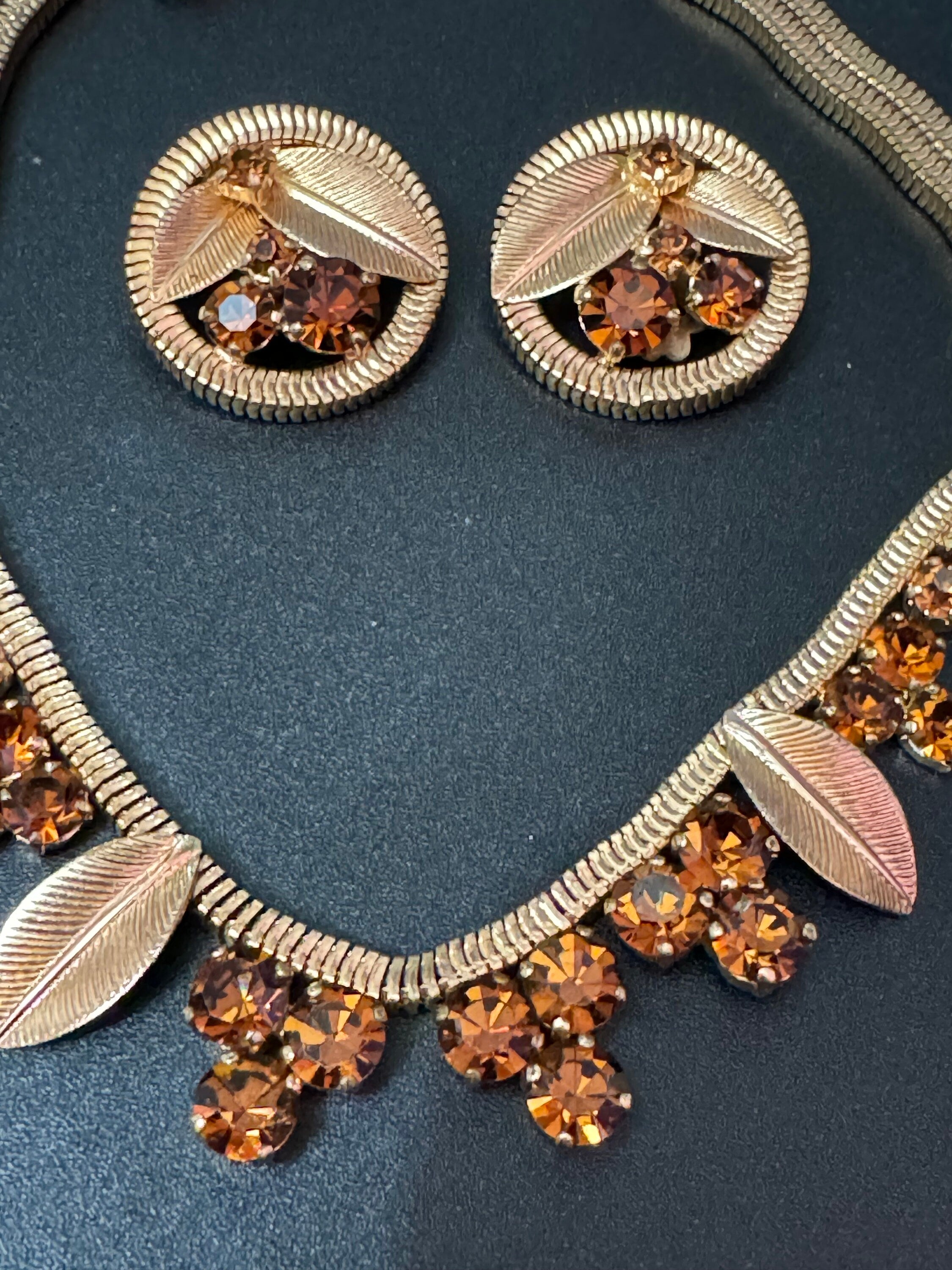 Brown cognac glass diamanté mesh necklace and clip on earring Vintage jewellery set
