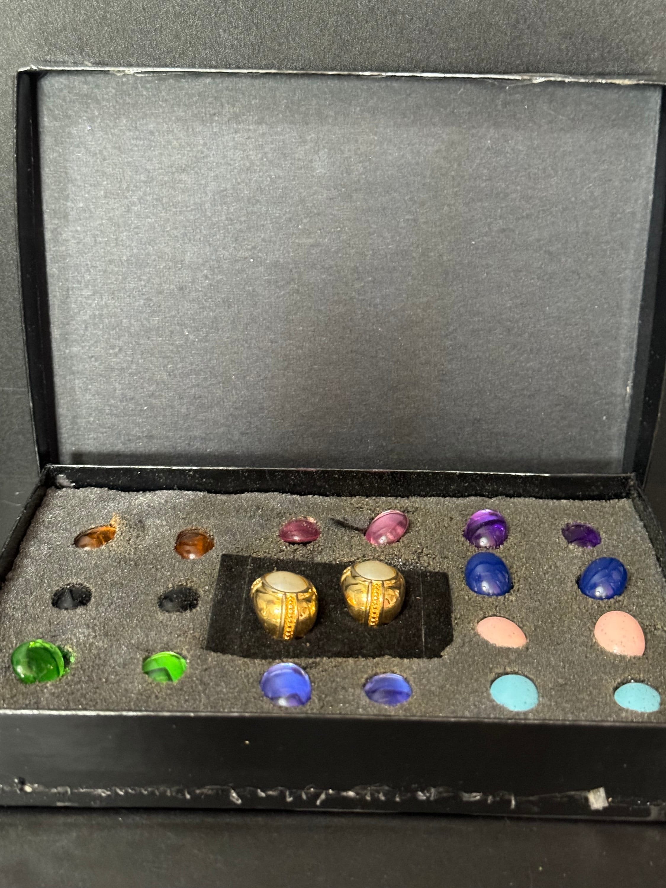Signed Joan rivers collection of interchangeable cabochons gold tone clip on stud earrings  pearl amber emerald pink blue 10 colour as shown