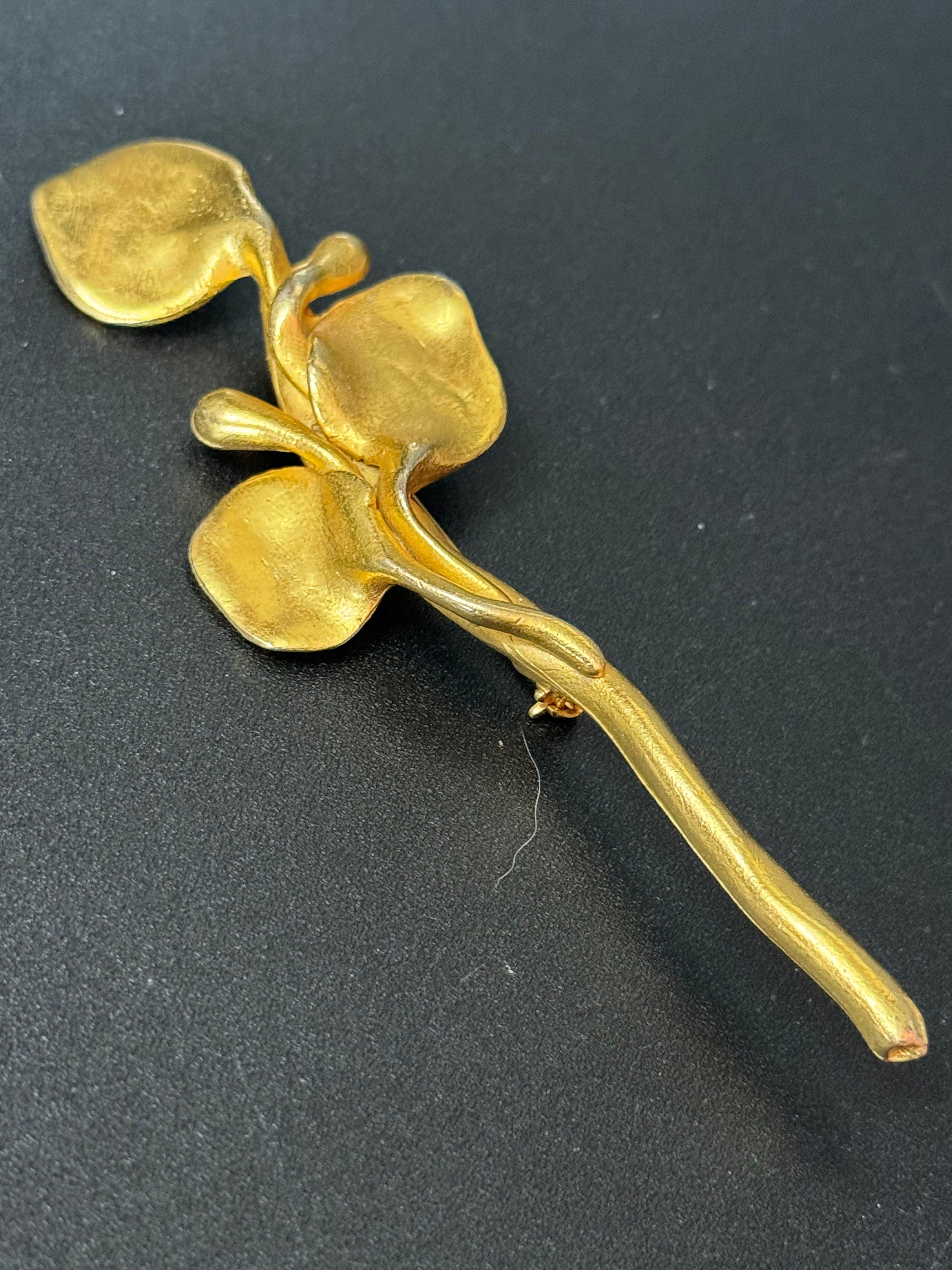 Vintage Il Etait Une Fois Floral Brooch: Matte Gold Tone Couture, 1980s