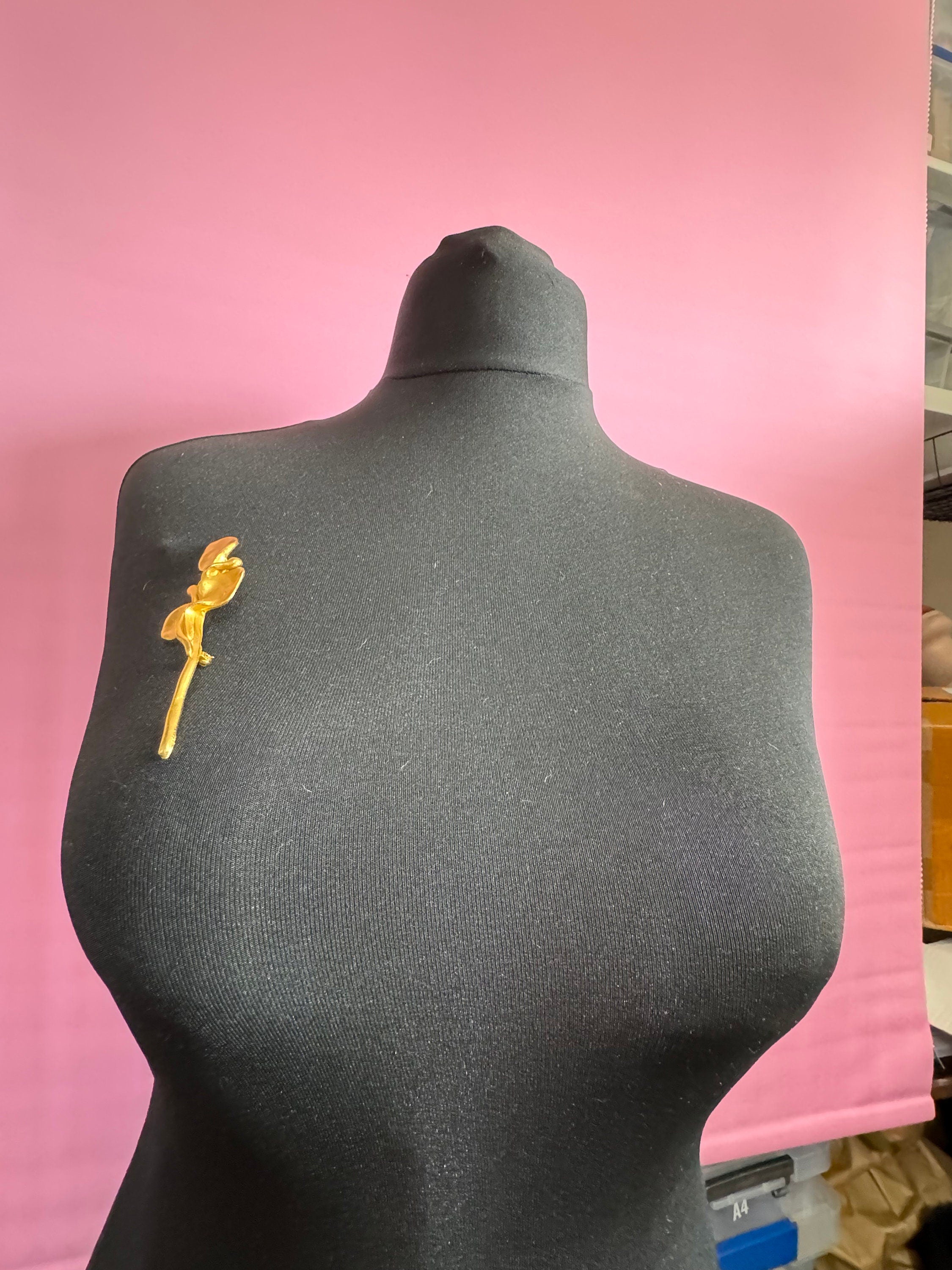 Vintage Il Etait Une Fois Floral Brooch: Matte Gold Tone Couture, 1980s