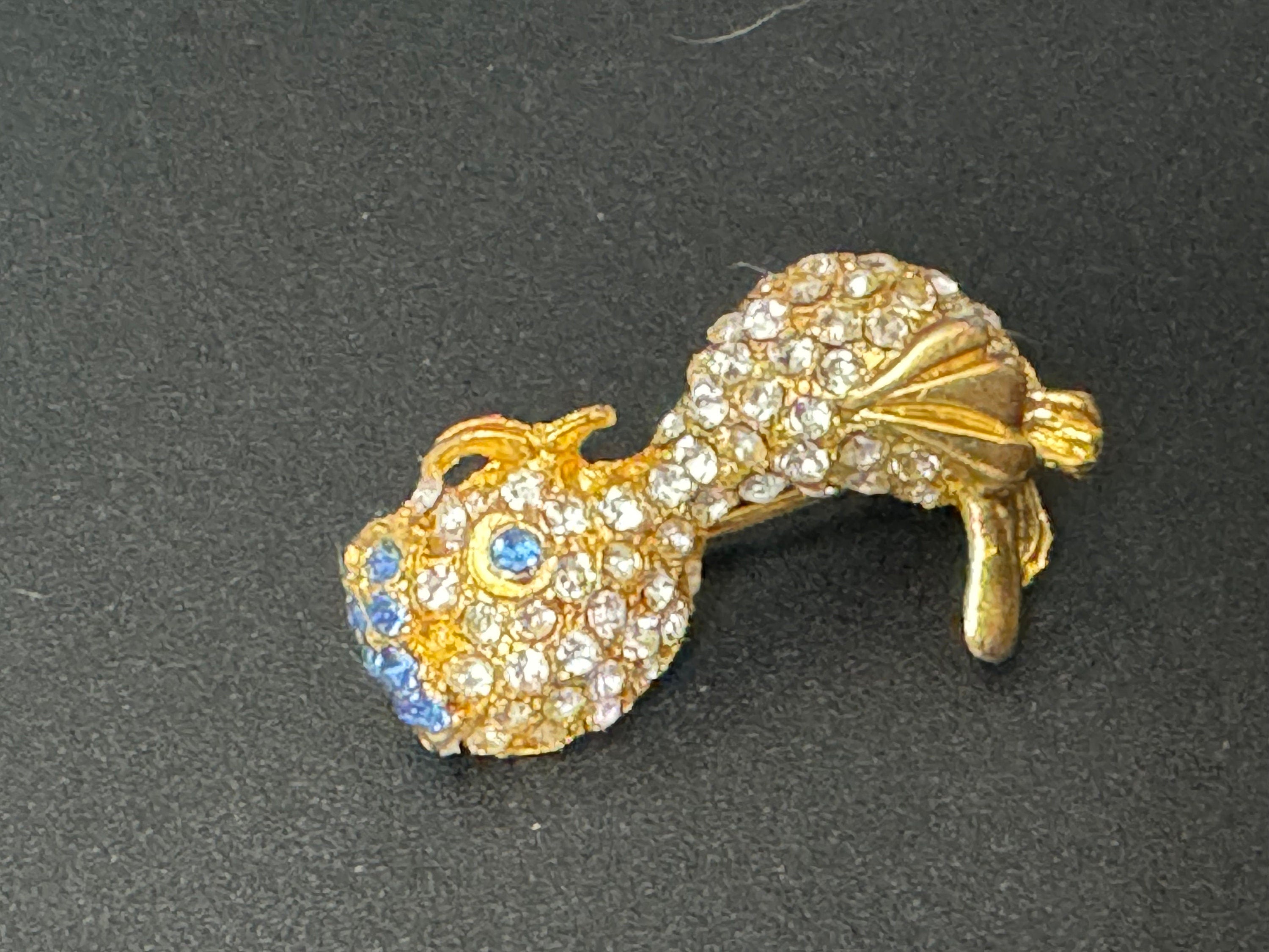 Novelty vintage duck brooch gold tone with clear diamanté and sapphire eyes