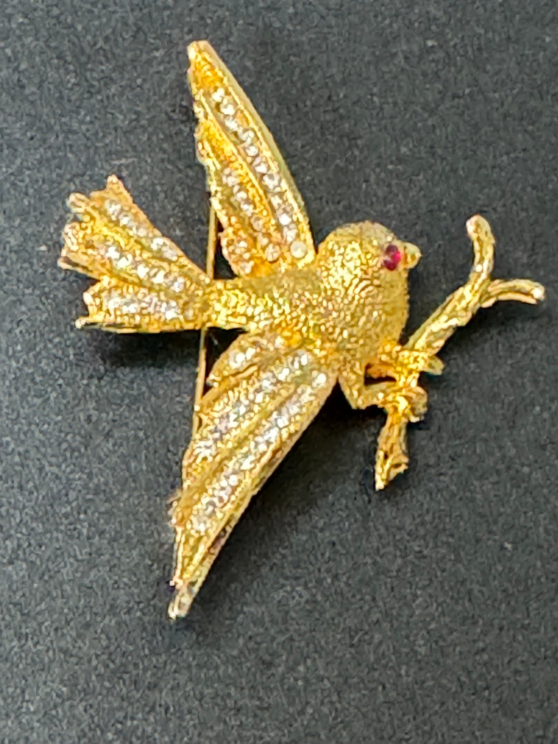 Vintage gold tone large Diamanté bird brooch Ruby eyes