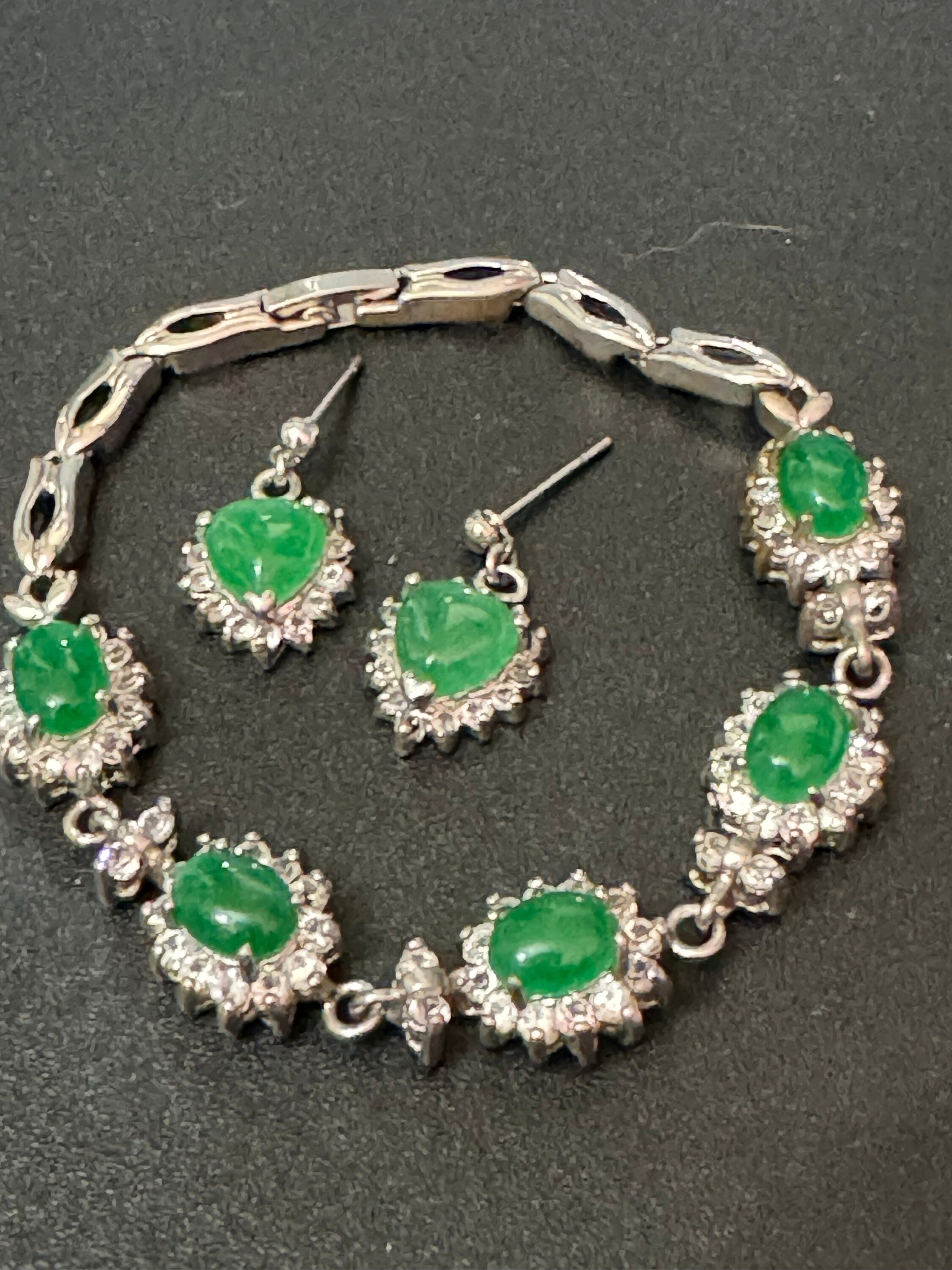retro emerald green jade cabochon diamanté Crystal silver tone tennis bracelet and matching heart earrings pierced