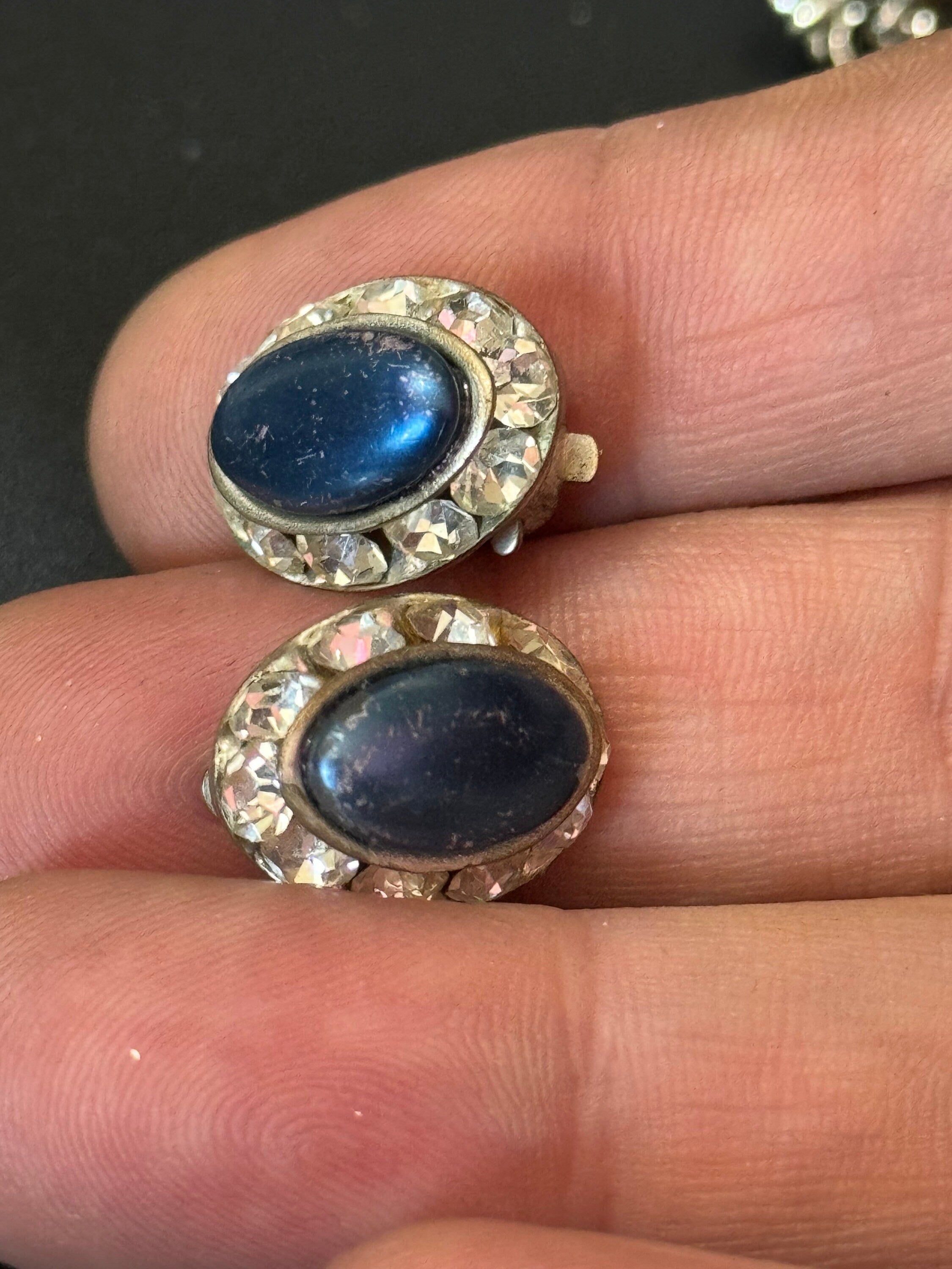 Small Vintage silver tone blue oval cabochon clear glass diamanté paste pair stud clip on earrings