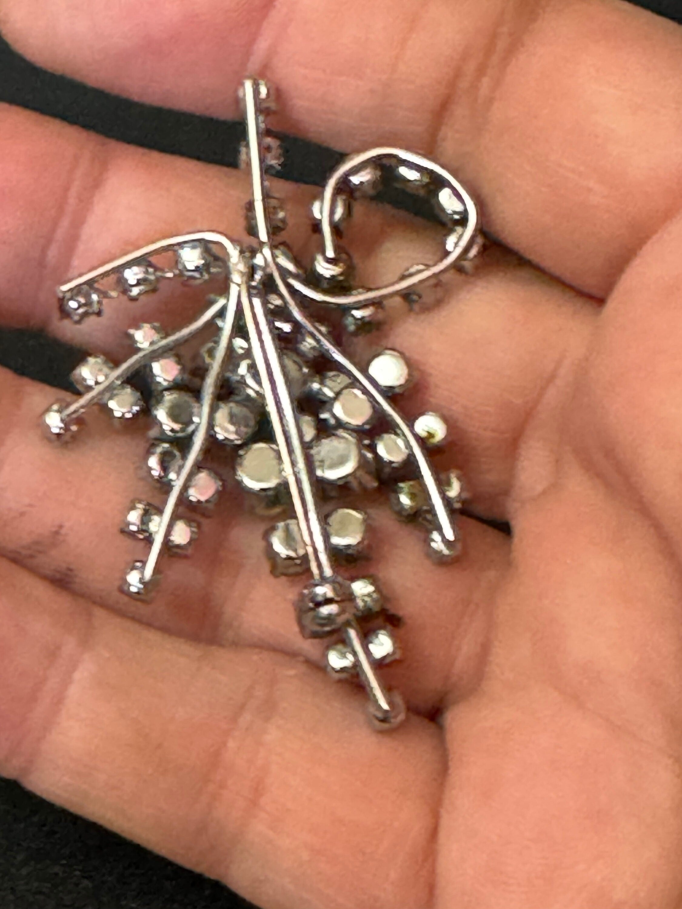 ornate Czech silver tone clear rhinestone diamanté leaf brooch