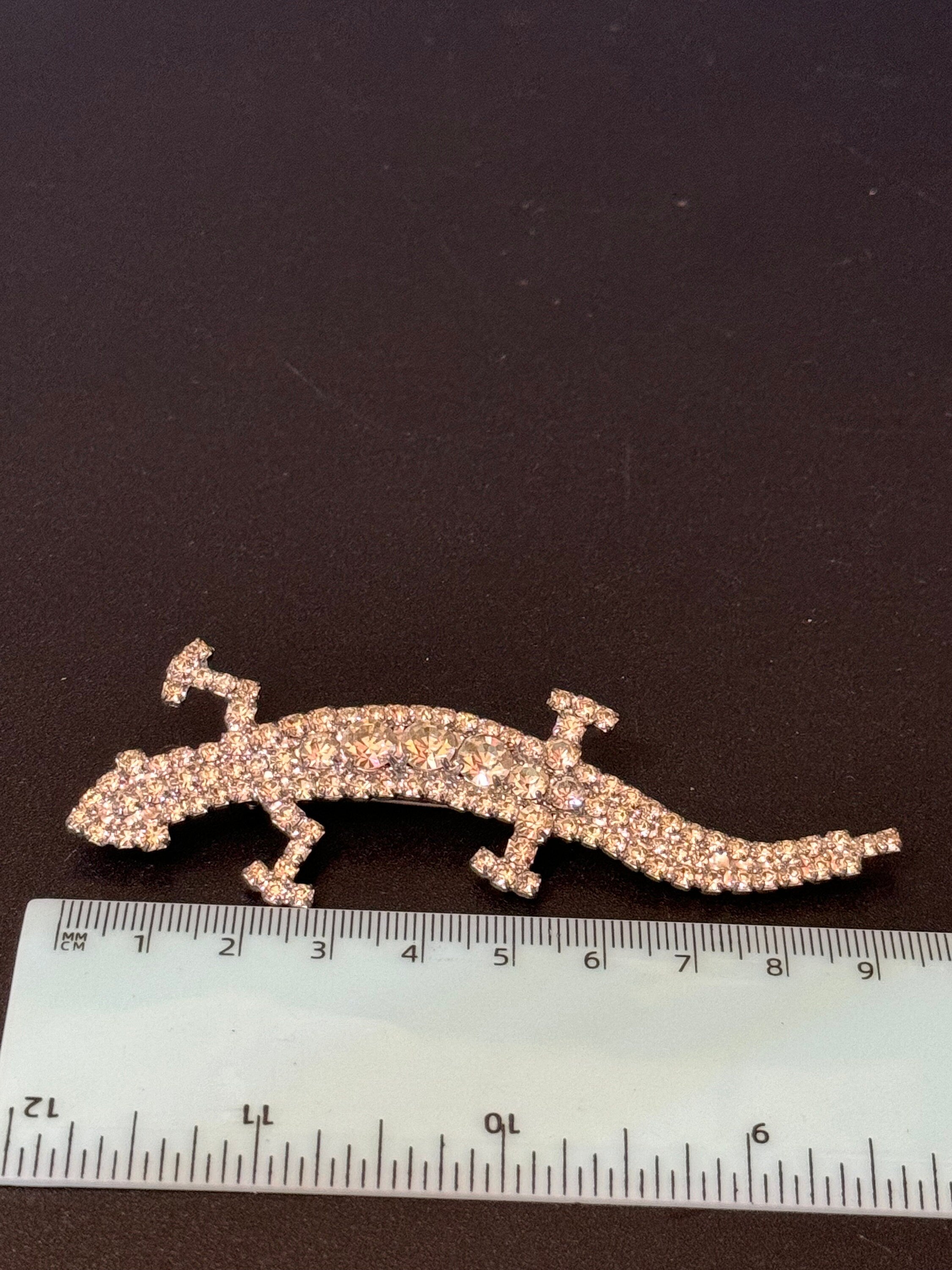 Vintage 9cm long Retro Gold and silver Tone paste diamanté Lizard Brooch