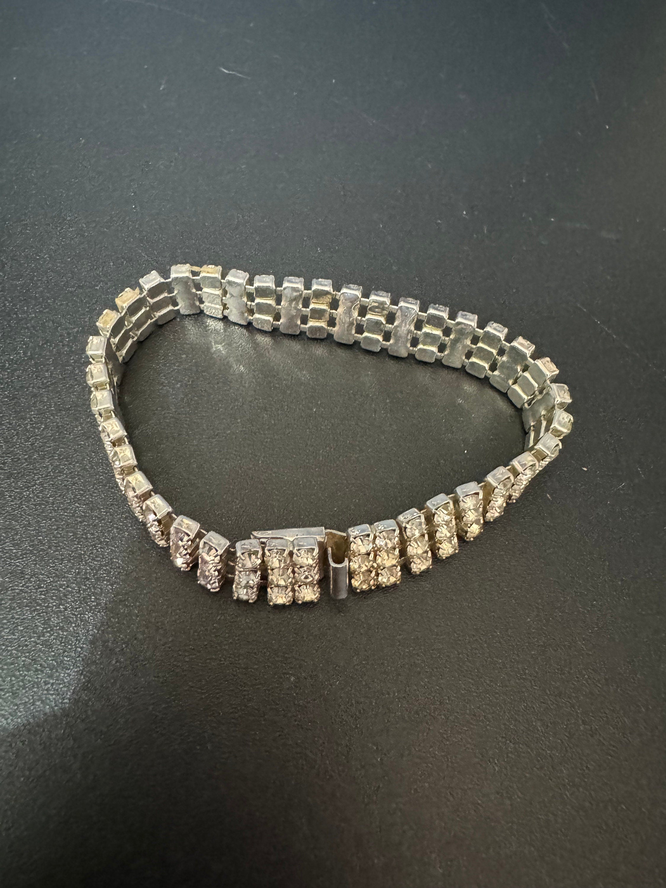 Petite Vintage clear Diamanté silver tone rhinestone set cocktail Bracelet 17cm x 8mm