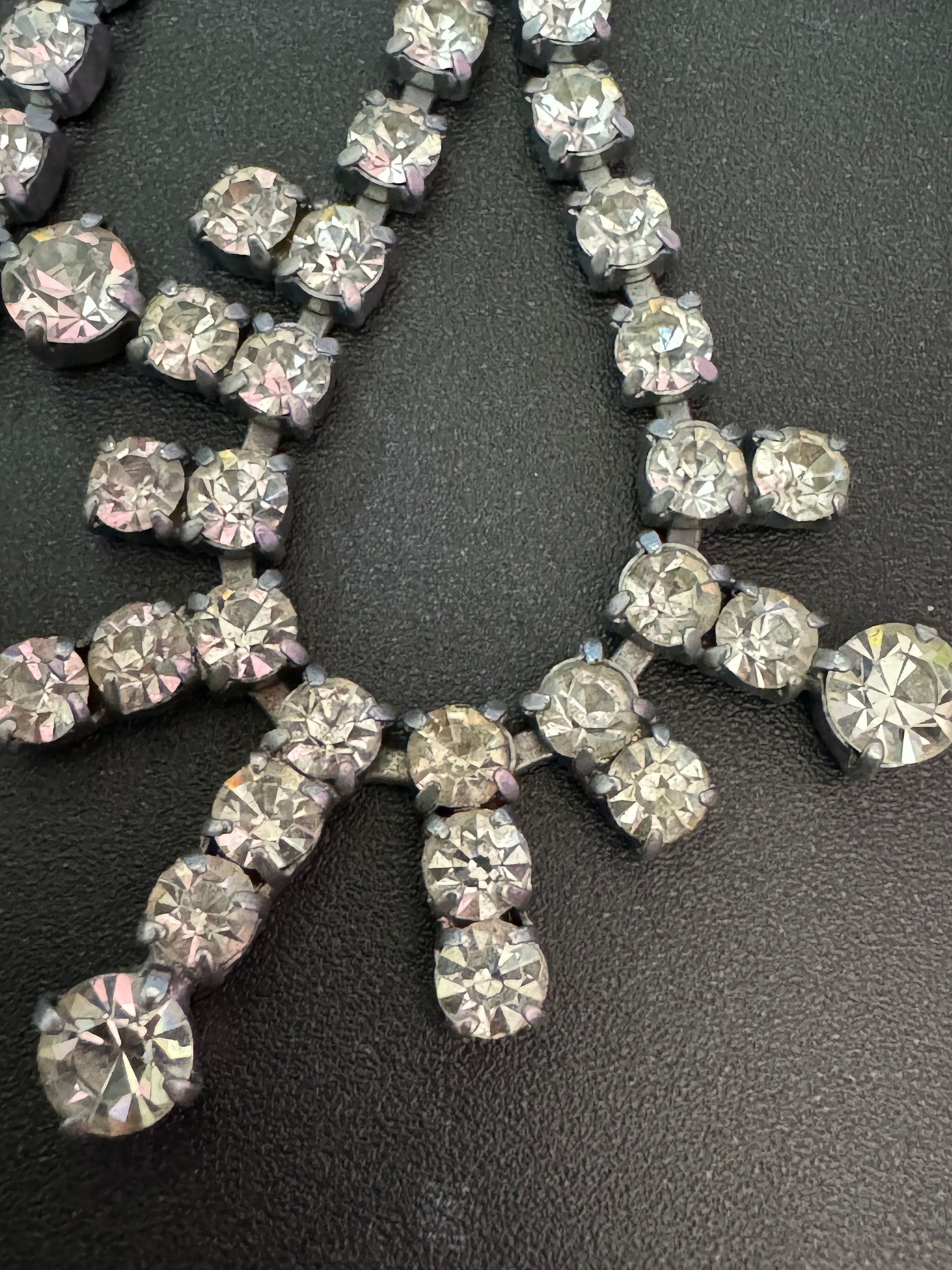 Petite 39.5cm silver Clear glass Diamanté rhinestone paste cocktail necklace