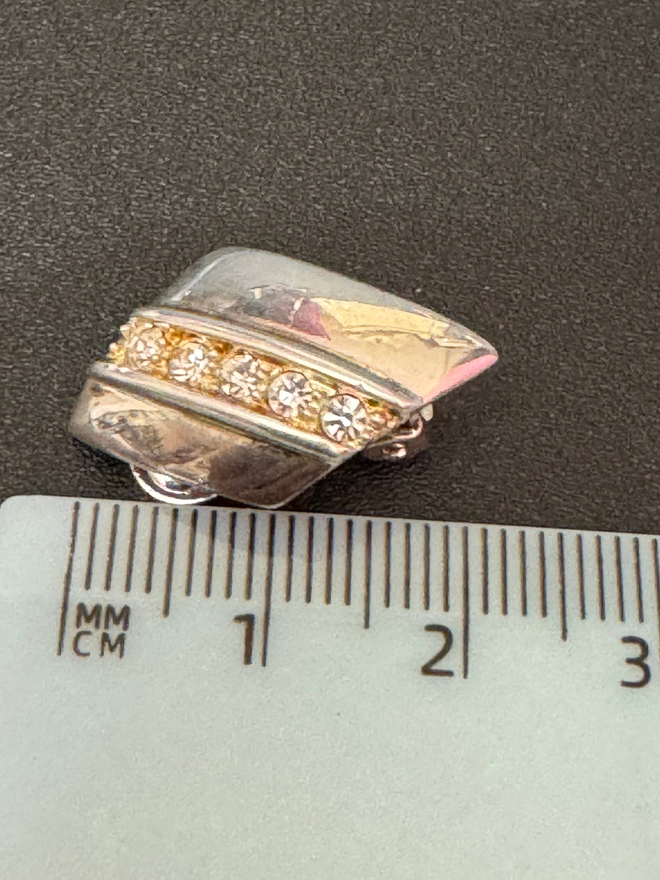 Small diamond shaped clear Diamanté Rhinestone Clip On stud Earrings