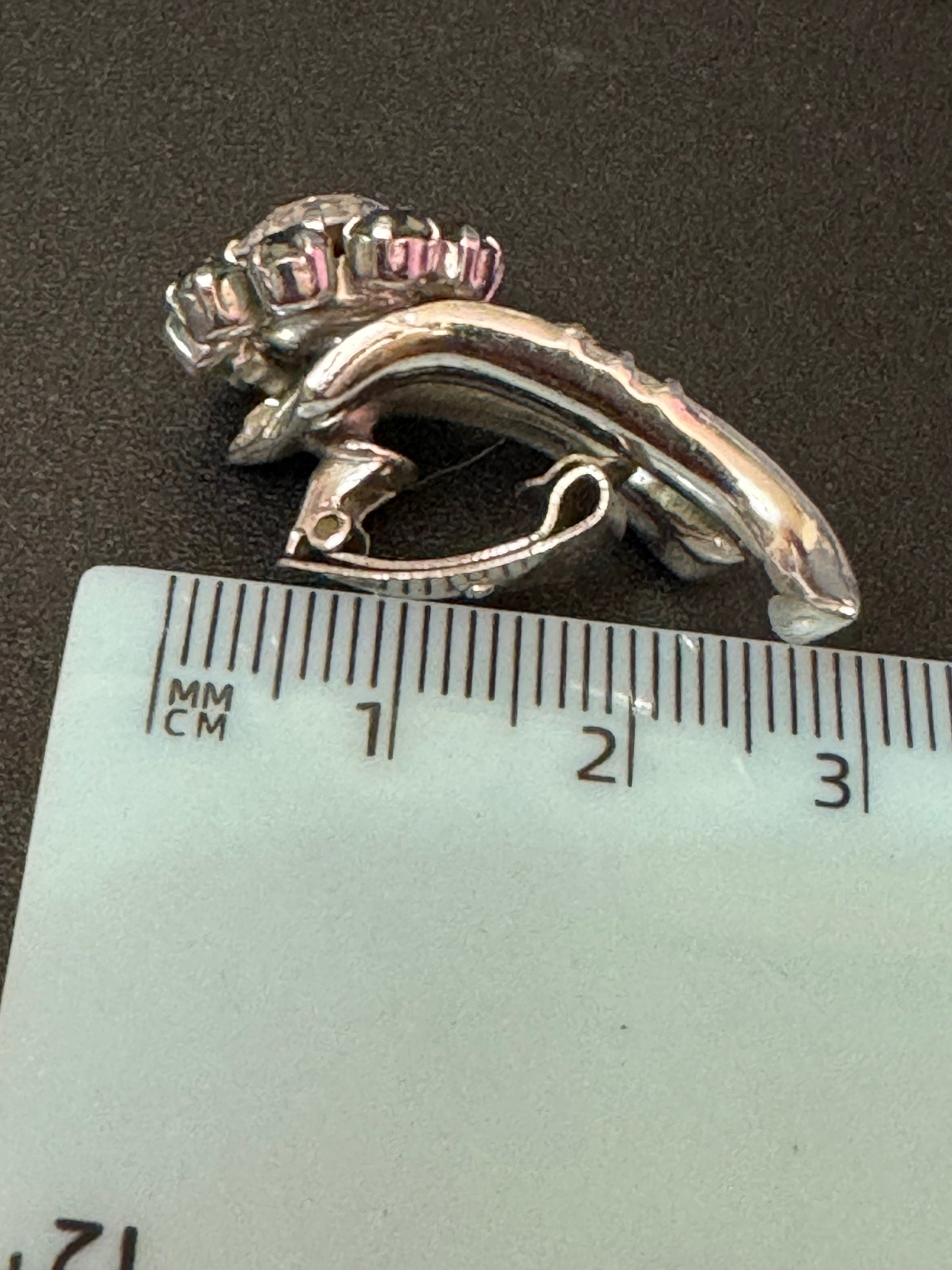 curved high end vintage clear and grey crystal Diamanté Rhinestone Clip On stud Earrings