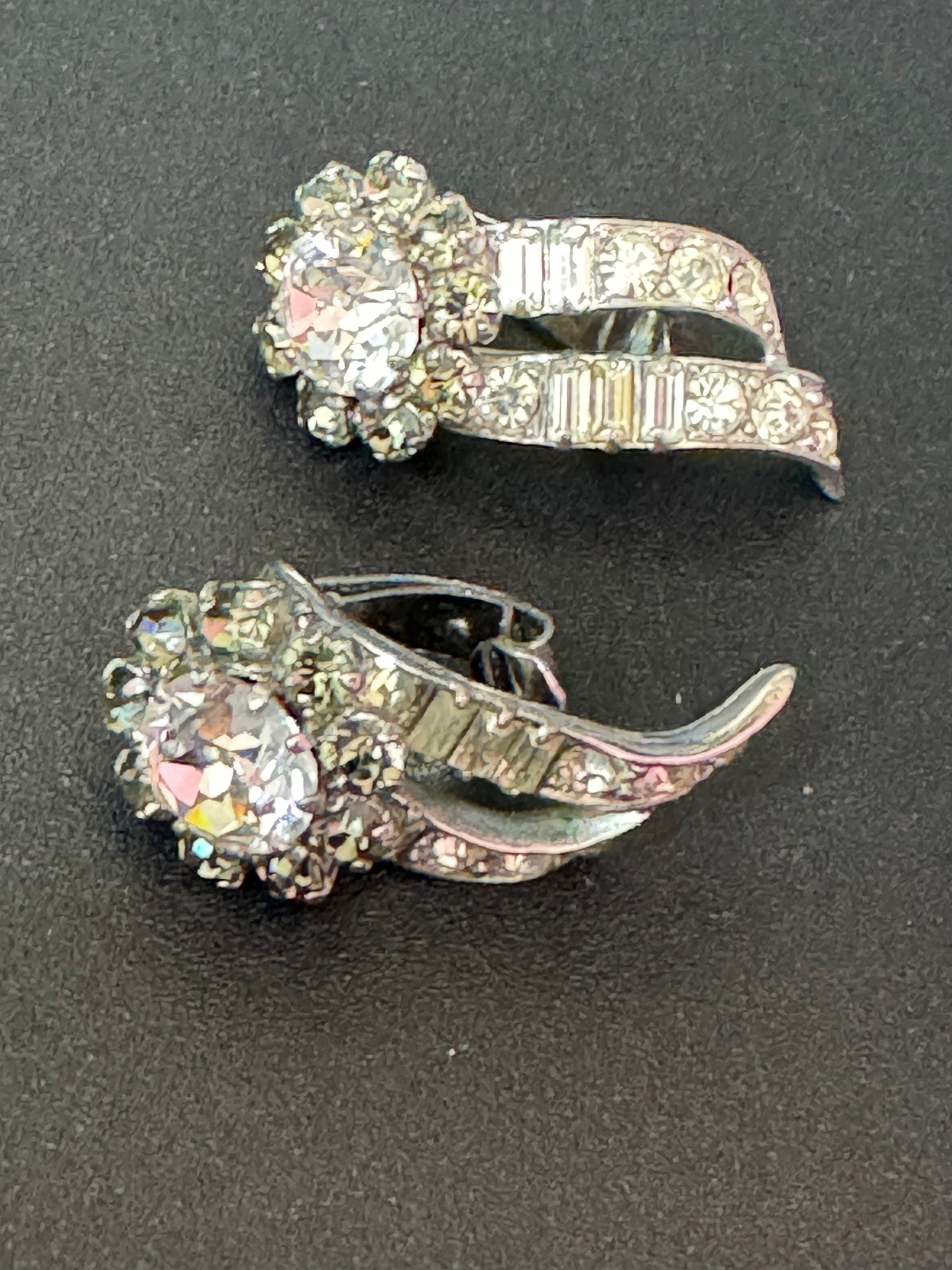 curved high end vintage clear and grey crystal Diamanté Rhinestone Clip On stud Earrings