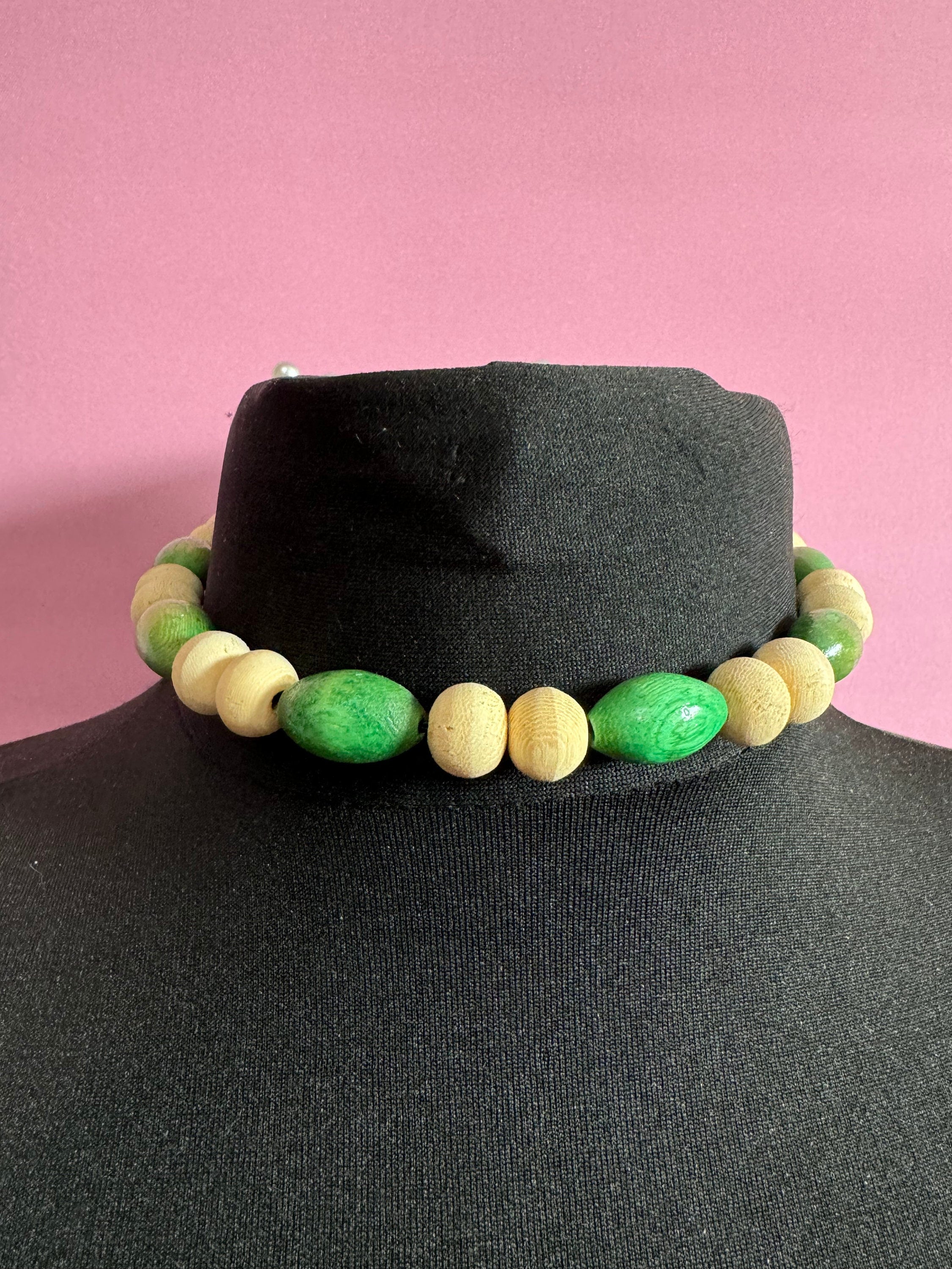 Retro green and beige brown wooden natural beaded stretch choker necklace boho festival jewellery range