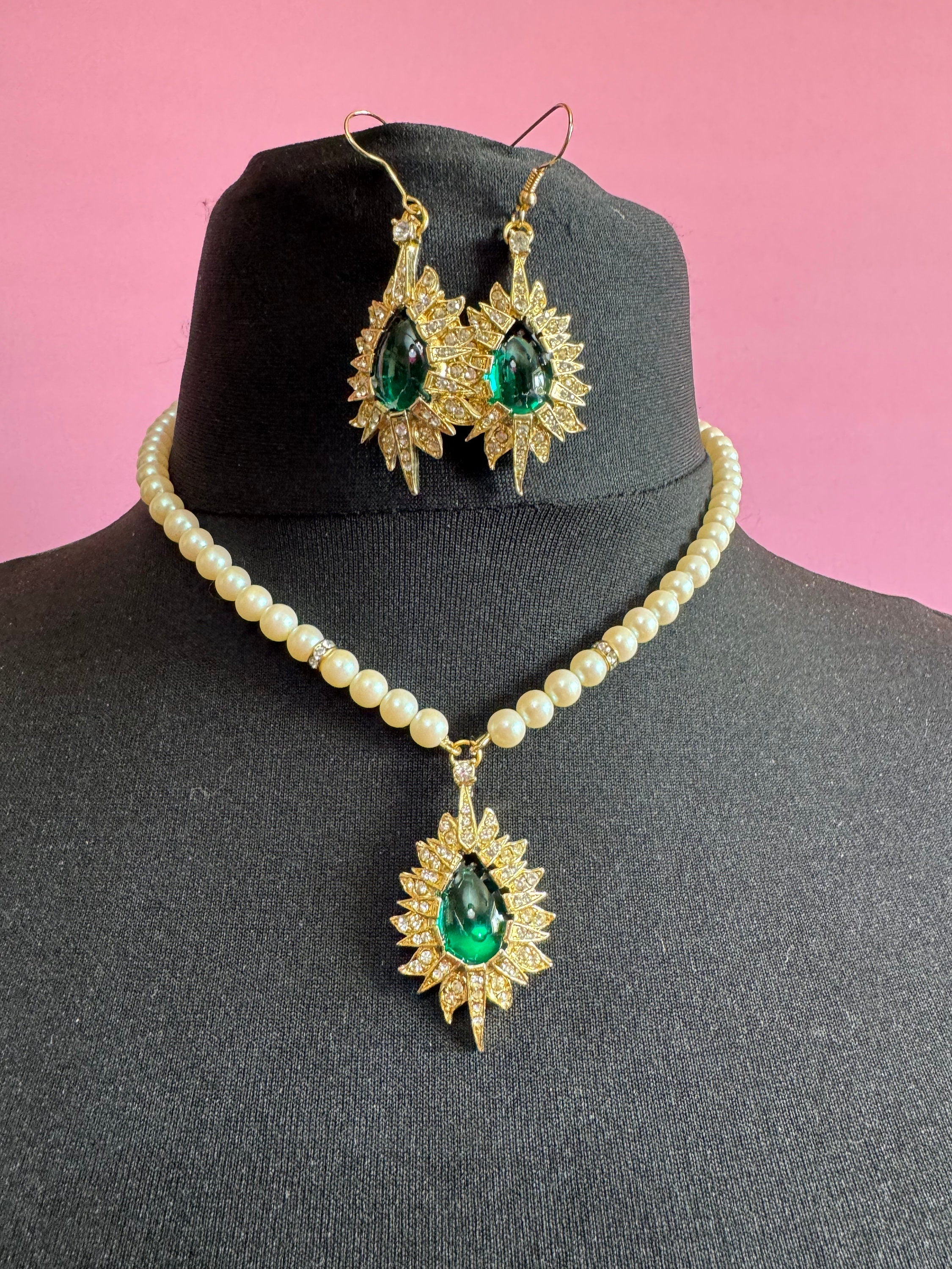 Vintage emerald green clear genuine Swarovski crystal gold tone faux acrylic pearl necklace and pierced drop earrings jewellery set