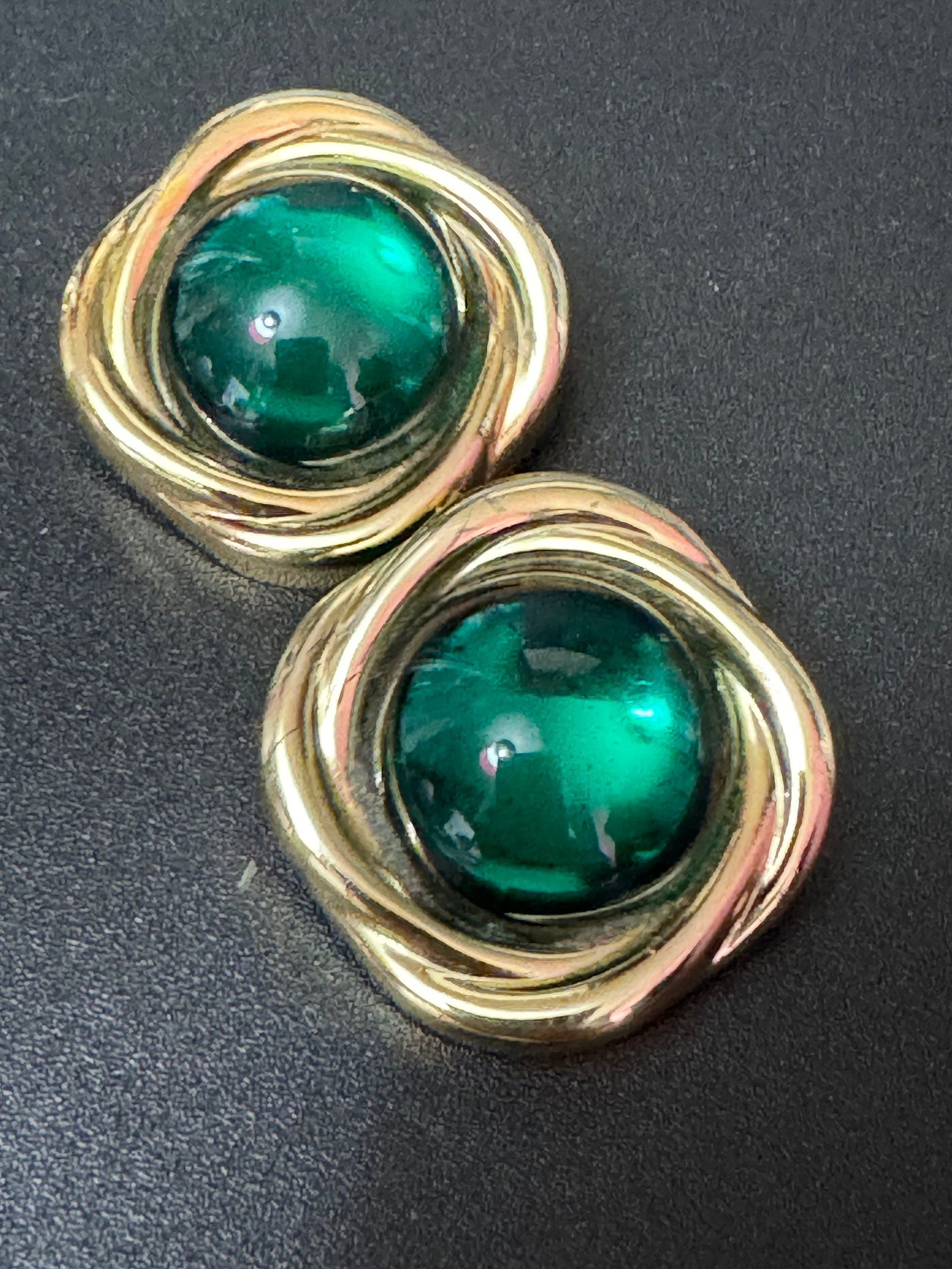 Vintage oversized squared gold tone bright green cabochon large button clip on earrings lightweight plastic 2.5cm Etruscan