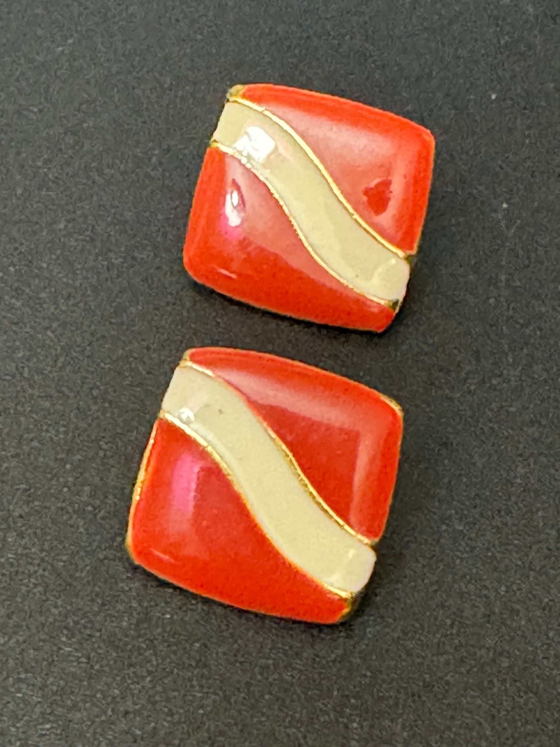 Vintage russet brown dark orange and cream enamel gold tone square  stud earrings for pierced ears