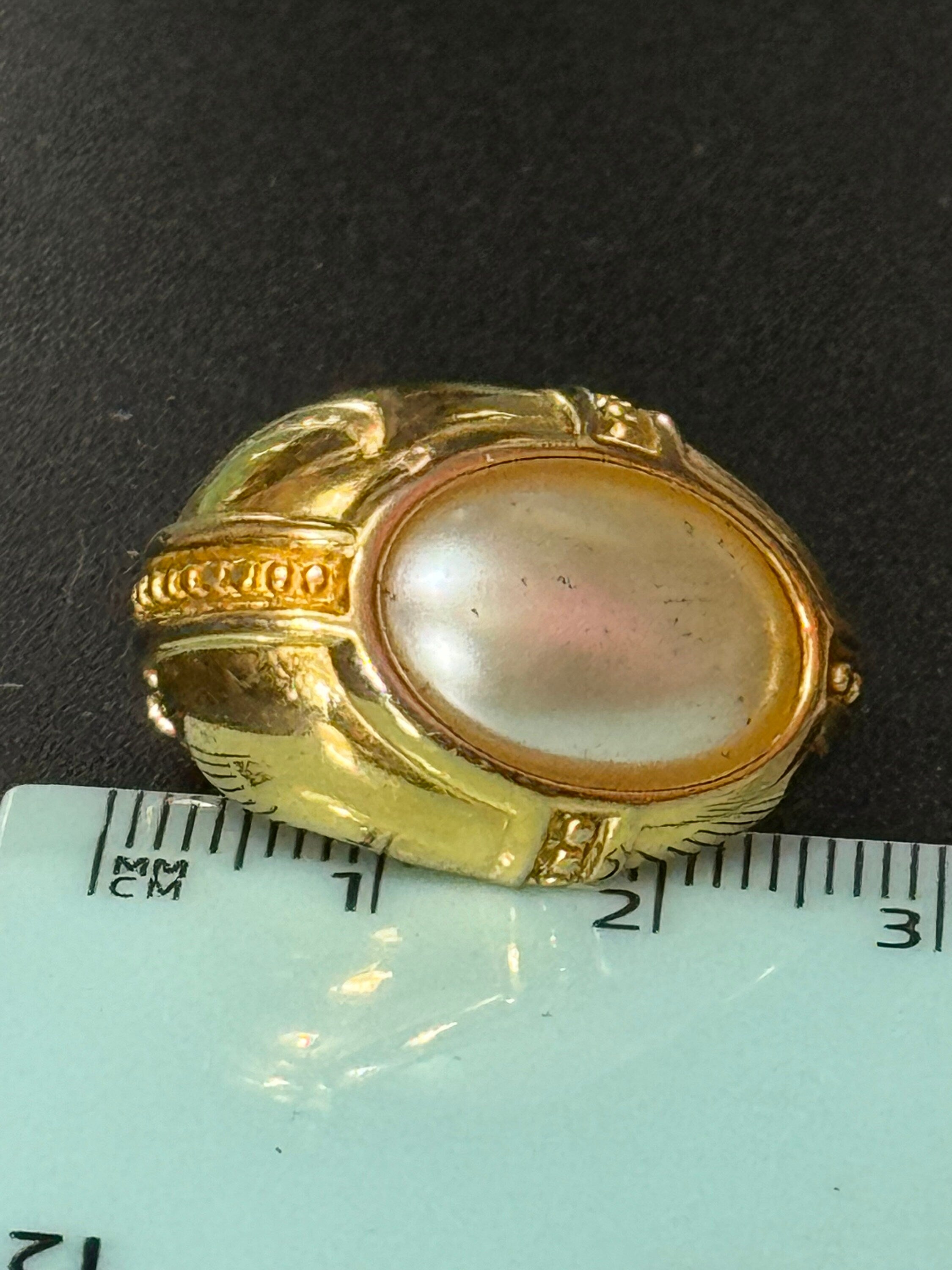 Signed Joan rivers collection of interchangeable cabochons gold tone clip on stud earrings  pearl amber emerald pink blue 10 colour as shown